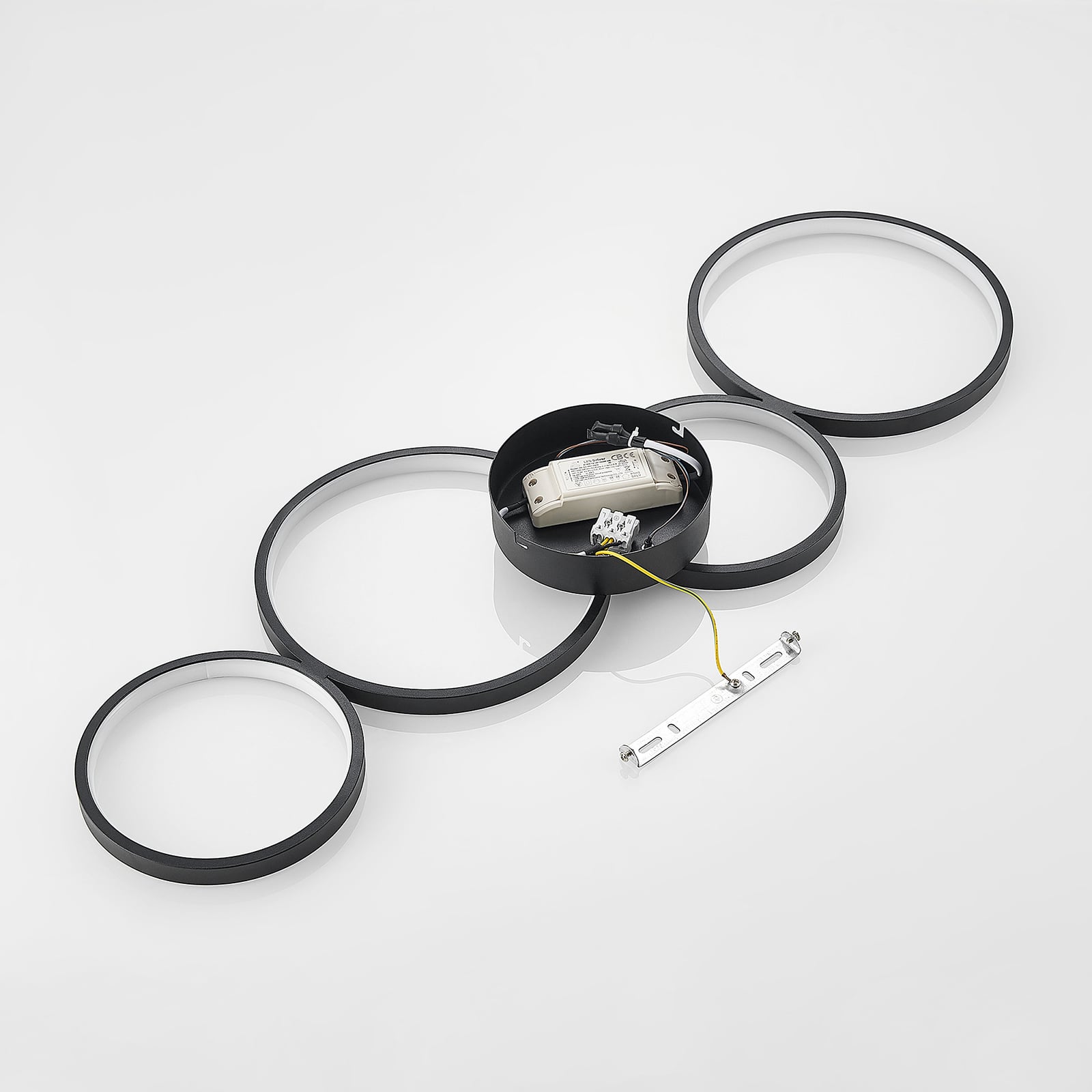 LED taklampe Evengeline 4 ringer svart aluminium 88 cm - Lindby