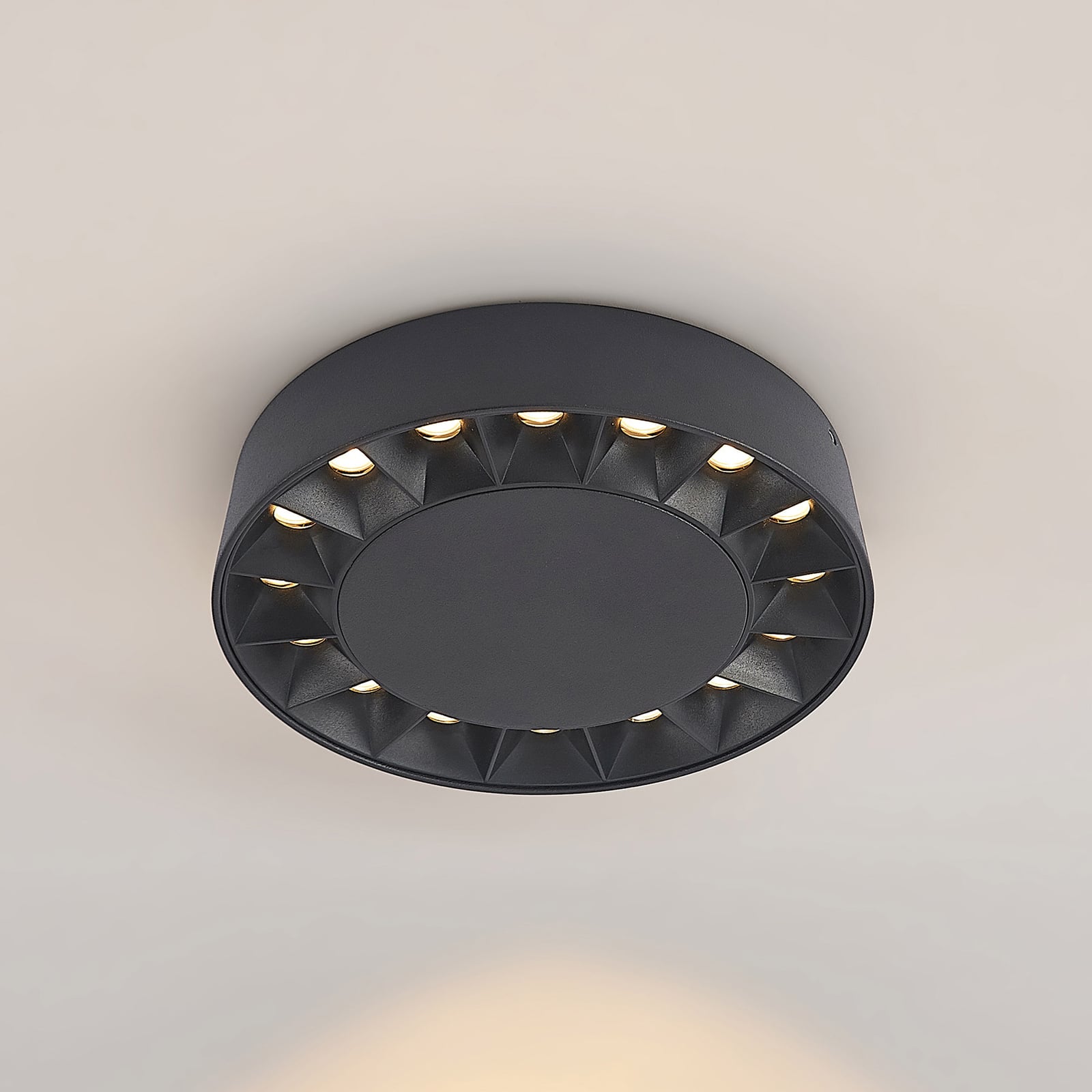 LED utetaklampe Kelissa rund svart Ø17,6 cm IP65 - Lucande