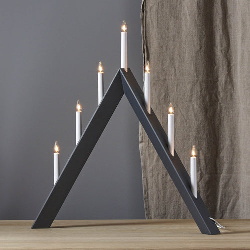 Adventsstake Arrow 7 lys tre 60 cm forfra