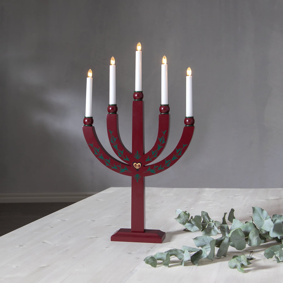 Adventsstake Elias Tradition 15 lys tre 67 cm lys og skygge
