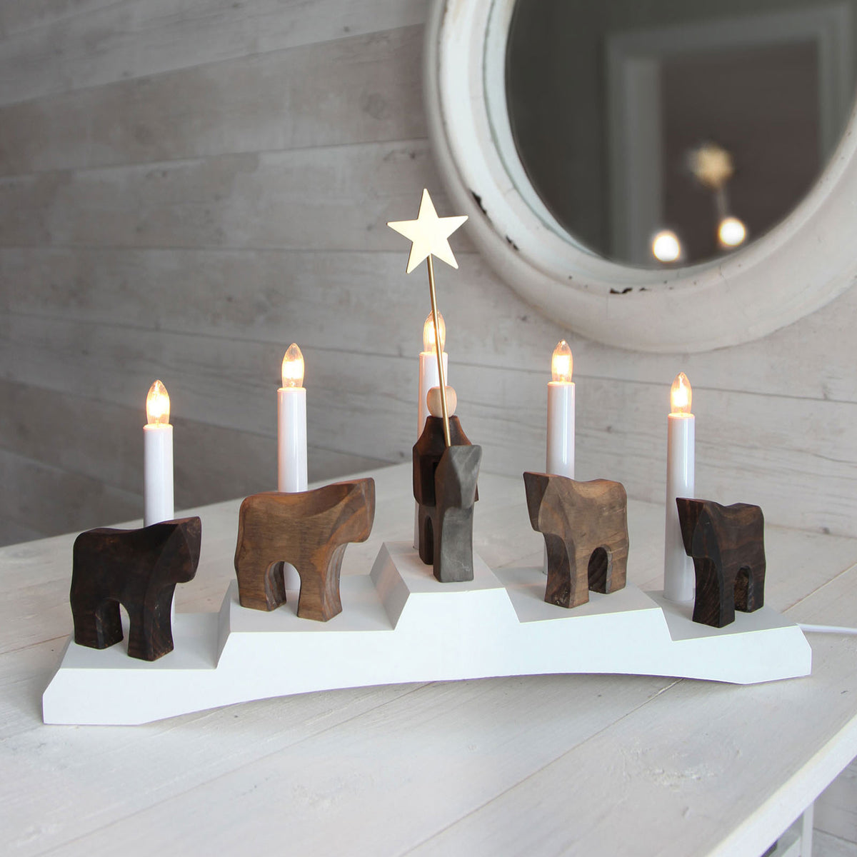 Adventsstake Staffans fålar 5 lys tre hvit/brun 45 cm forfra