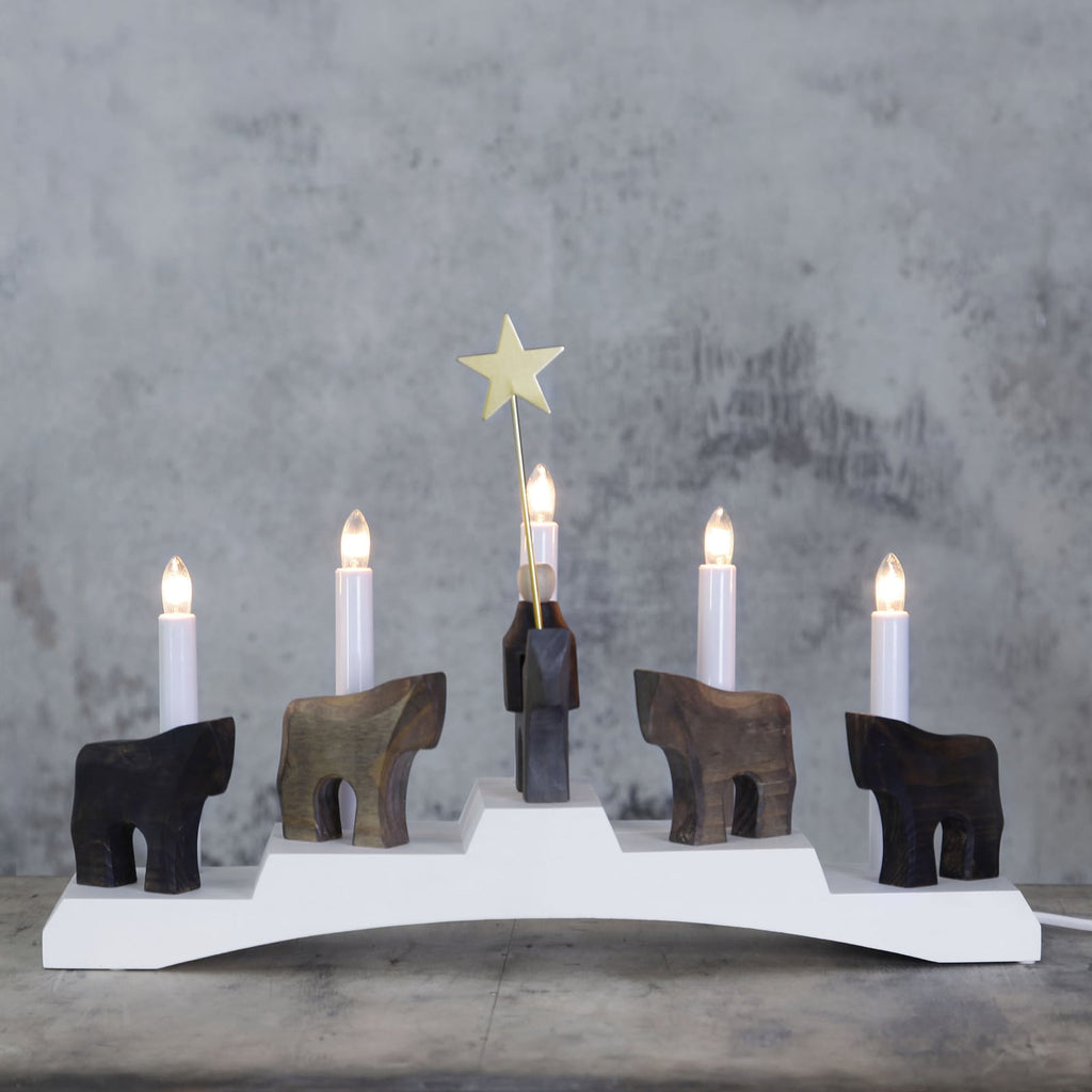 Adventsstake Staffans fålar 5 lys tre hvit/brun 45 cm bakside