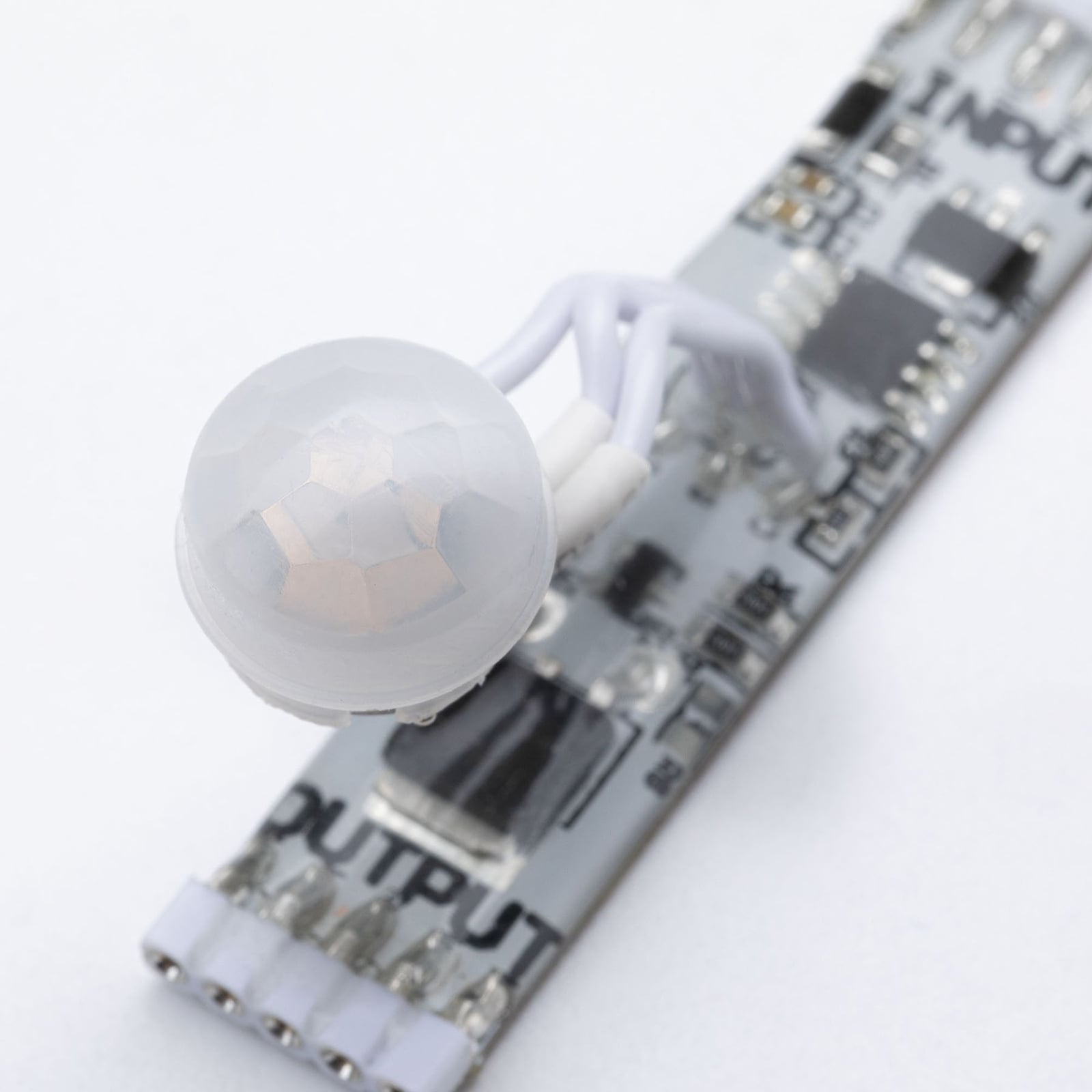Bevegelses- og lyssensor for LED-profiler 24V maks 144W - Paulmann montert i LED-profil