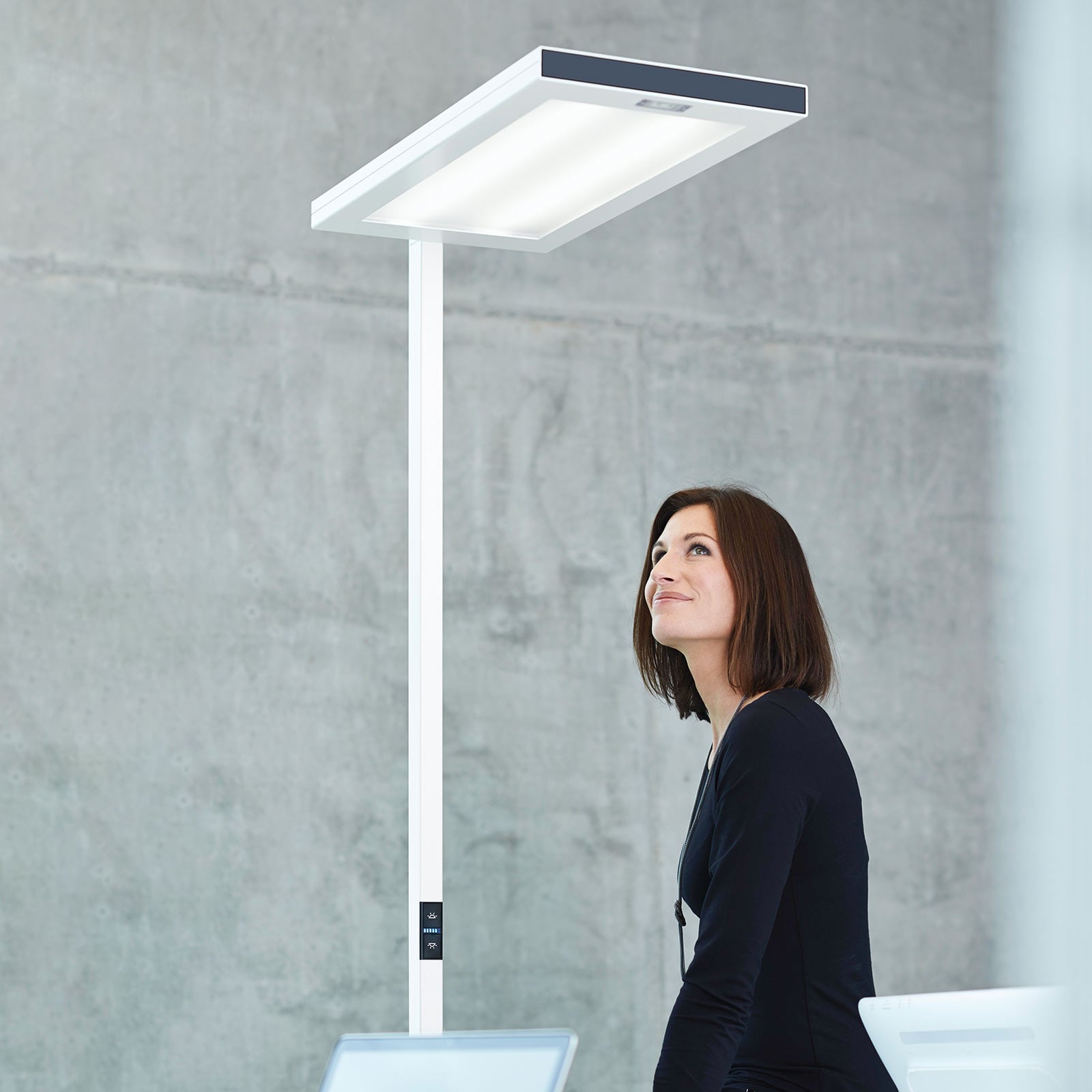 Bevegelsessensor på LED gulvlampe Lavigo DPS 14000 dimbar hvit