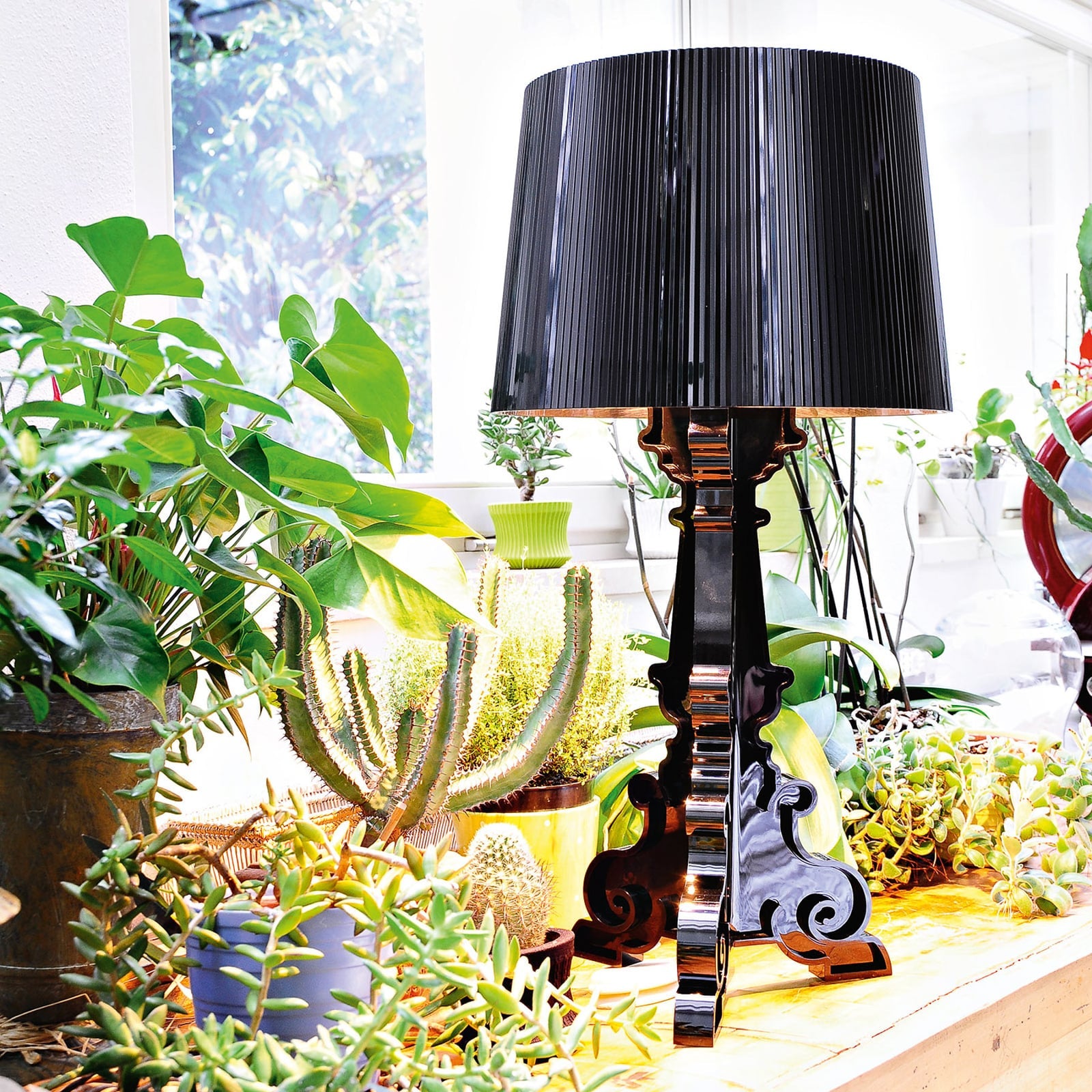 Detalj av Bordlampe Bourgie LED dimbar svart plast