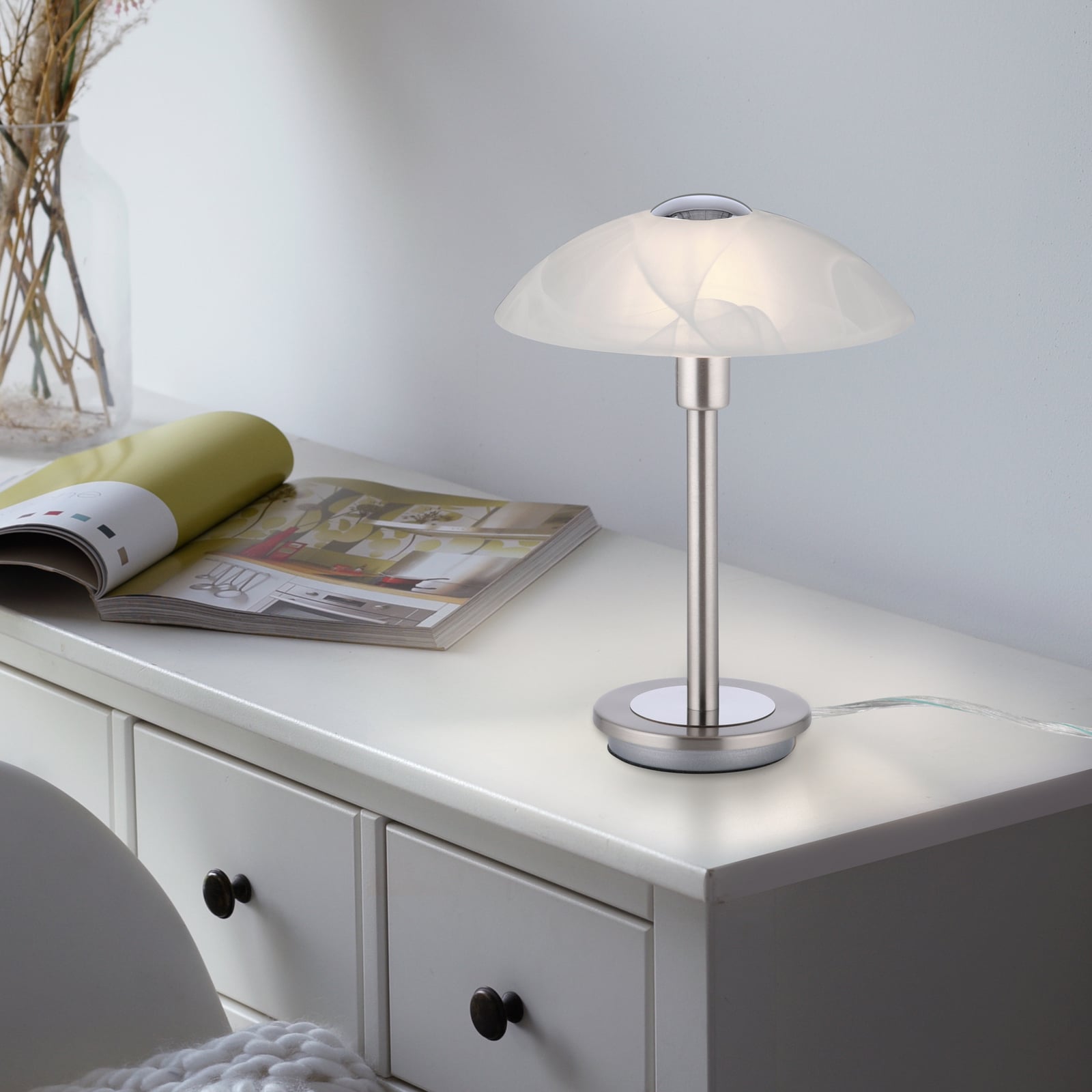 Detalj av bordlampe Enova opalglass berøringsdimmer G9