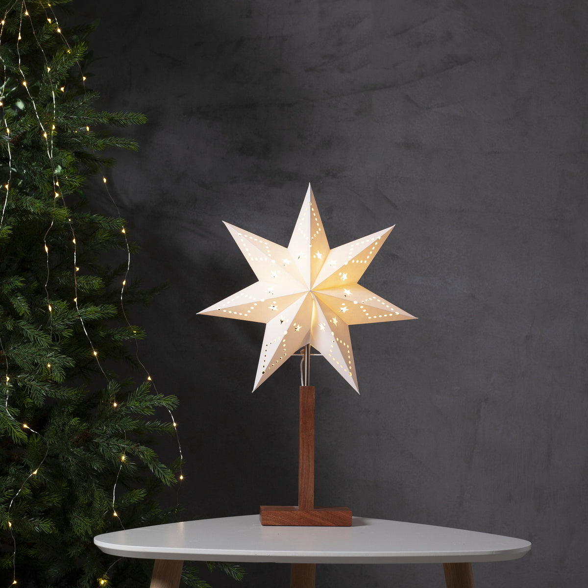 Bordlampe julestjerne papir og akasietre 55 cm hvit bakside