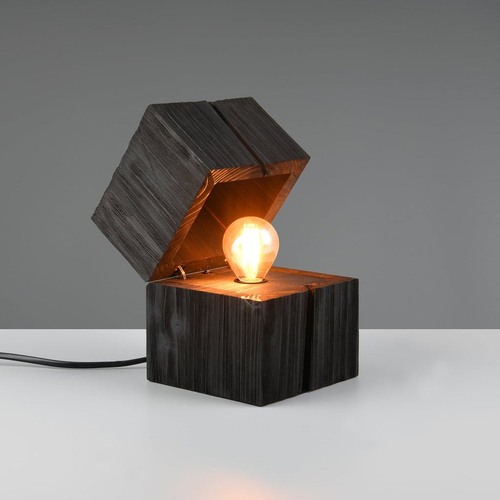 Montert Bordlampe Treasure oppklappbar tre svart i interiør