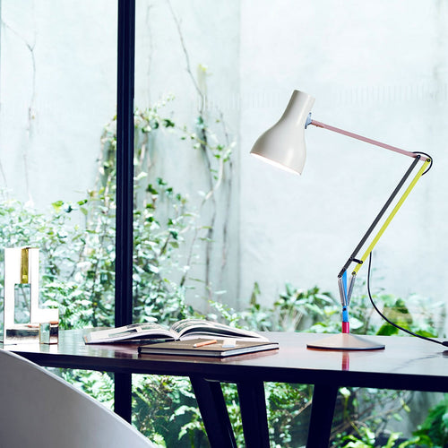 Bordlampe Type 75 Mini lysgrå aluminium bakside