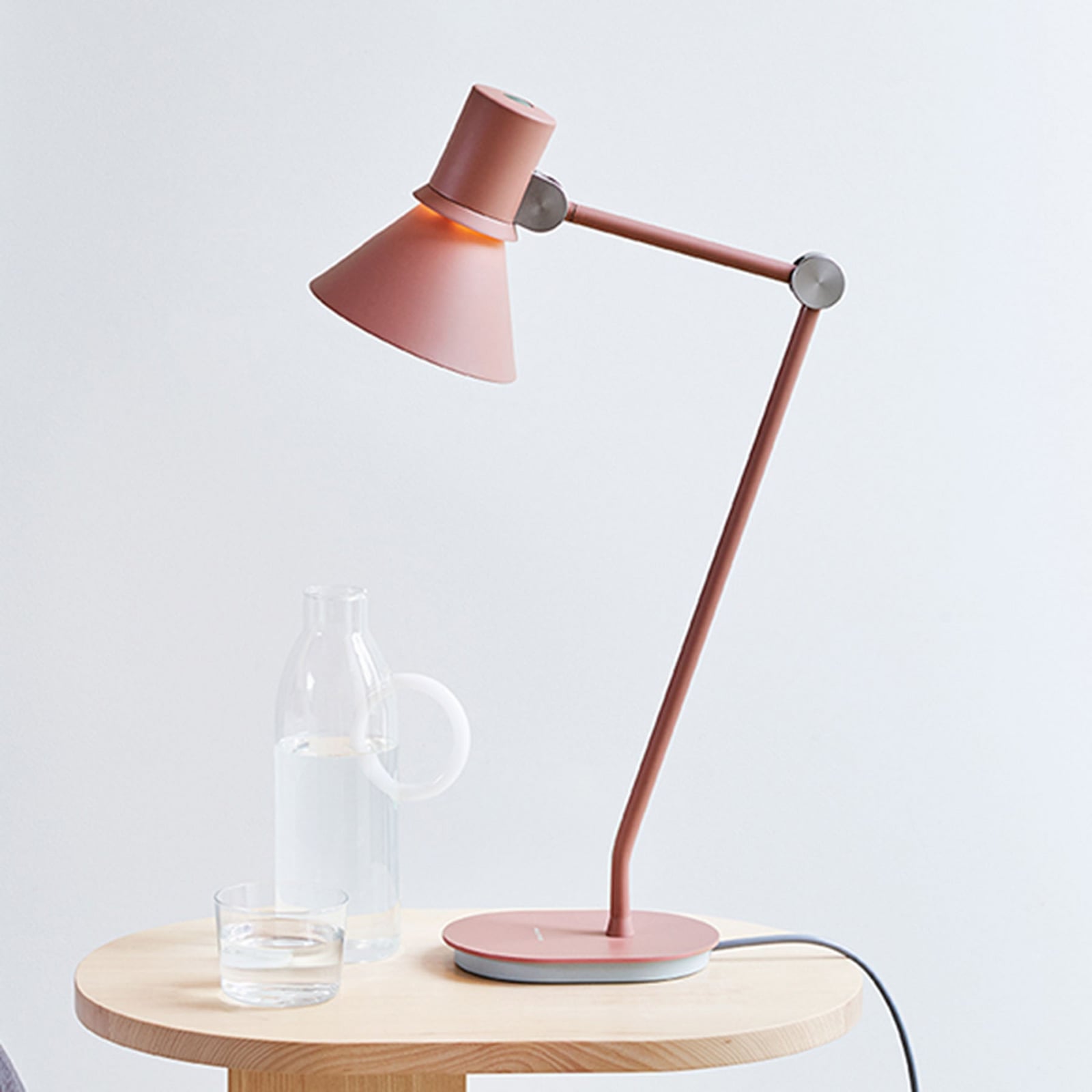 Bordlampe Type 80 rosa aluminium E27 h70 cm bakside