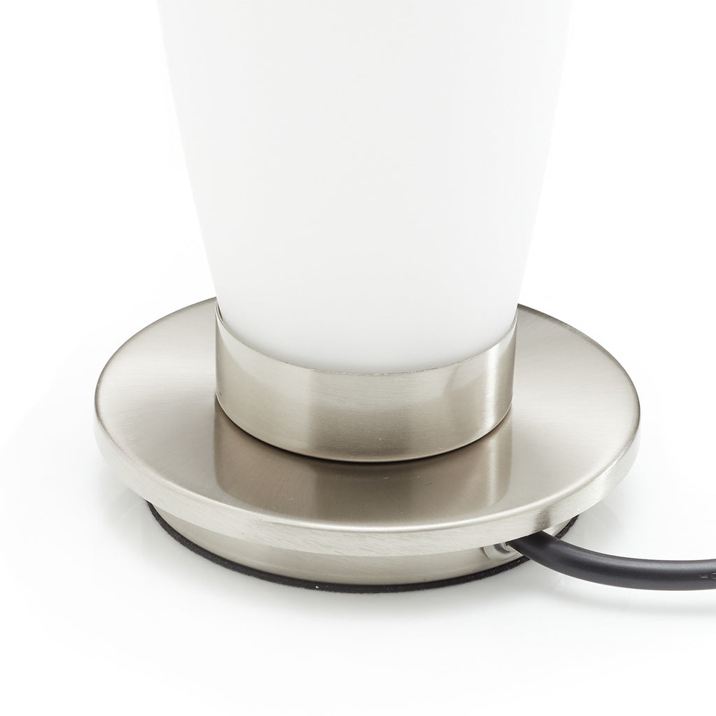 Bordlampe Tyra glass dimbar G9 nærbilde av touchdimmer
