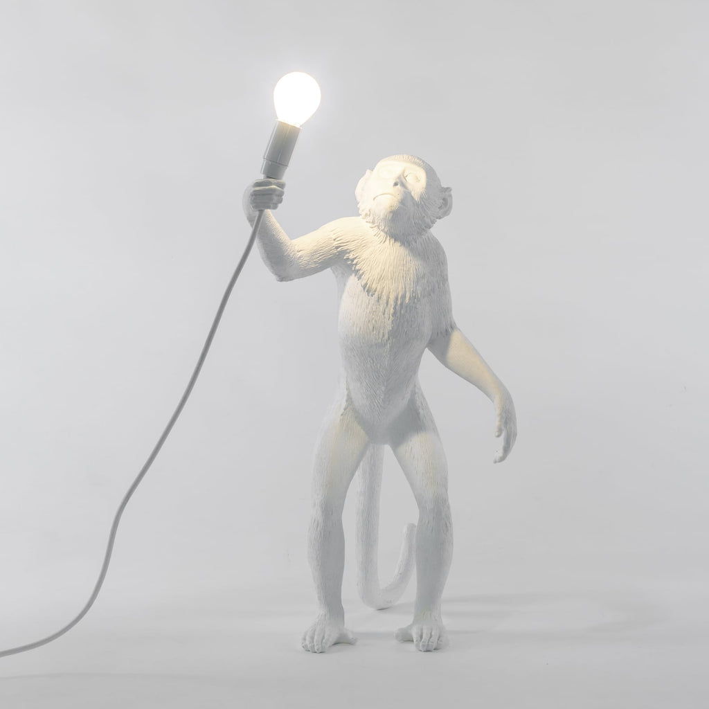 Dekorativ bordlampe Monkey Lamp stående figur hvit E14 med kabel og bryter