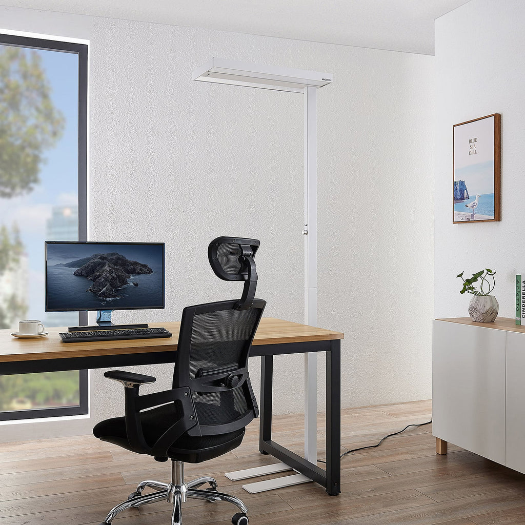 Detalj av bevegelsessensor på LED gulvlampe Logan Pro hvit dimbar