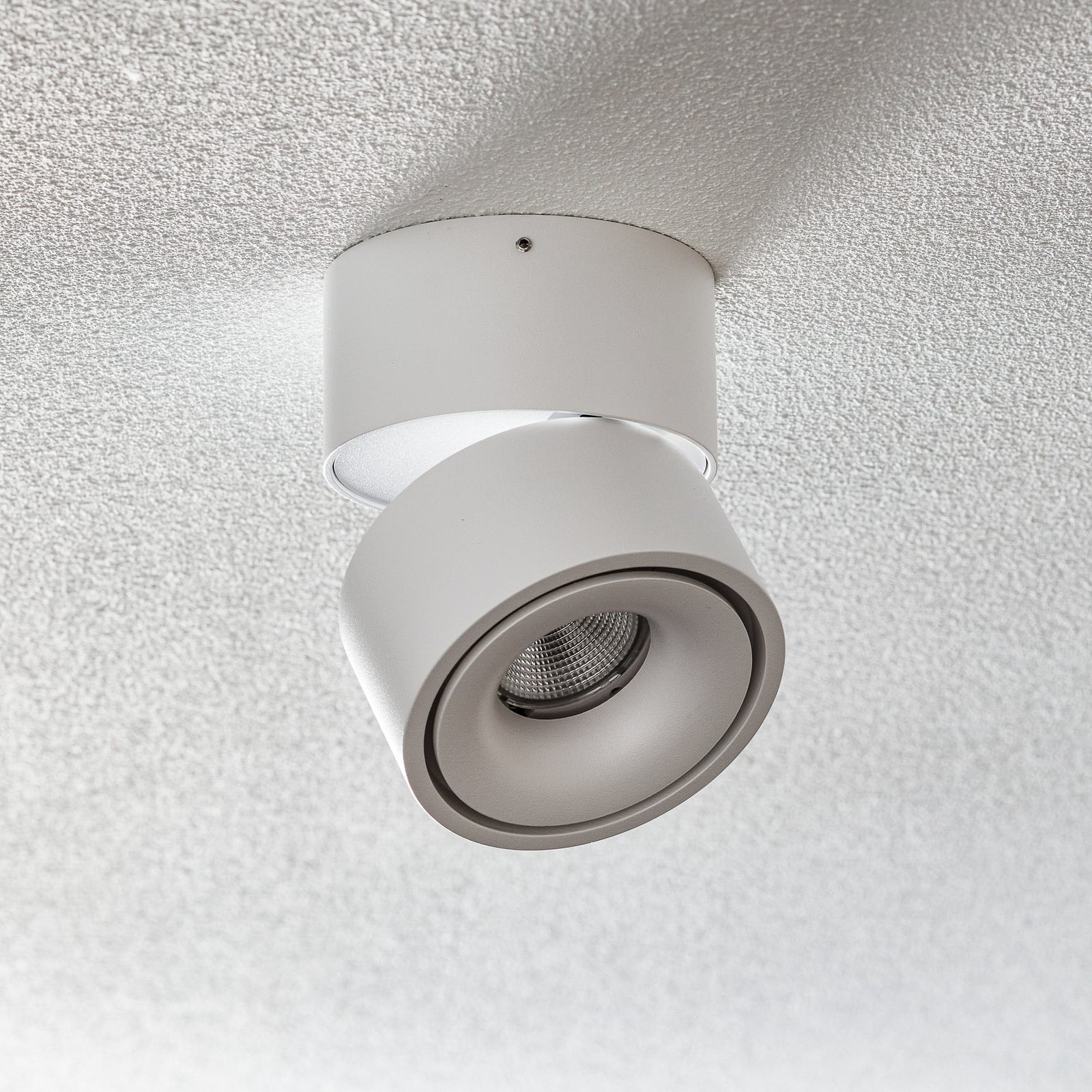 Detalj av LED takspot Clippo aluminium dimbar Ø10 cm 14W hvit