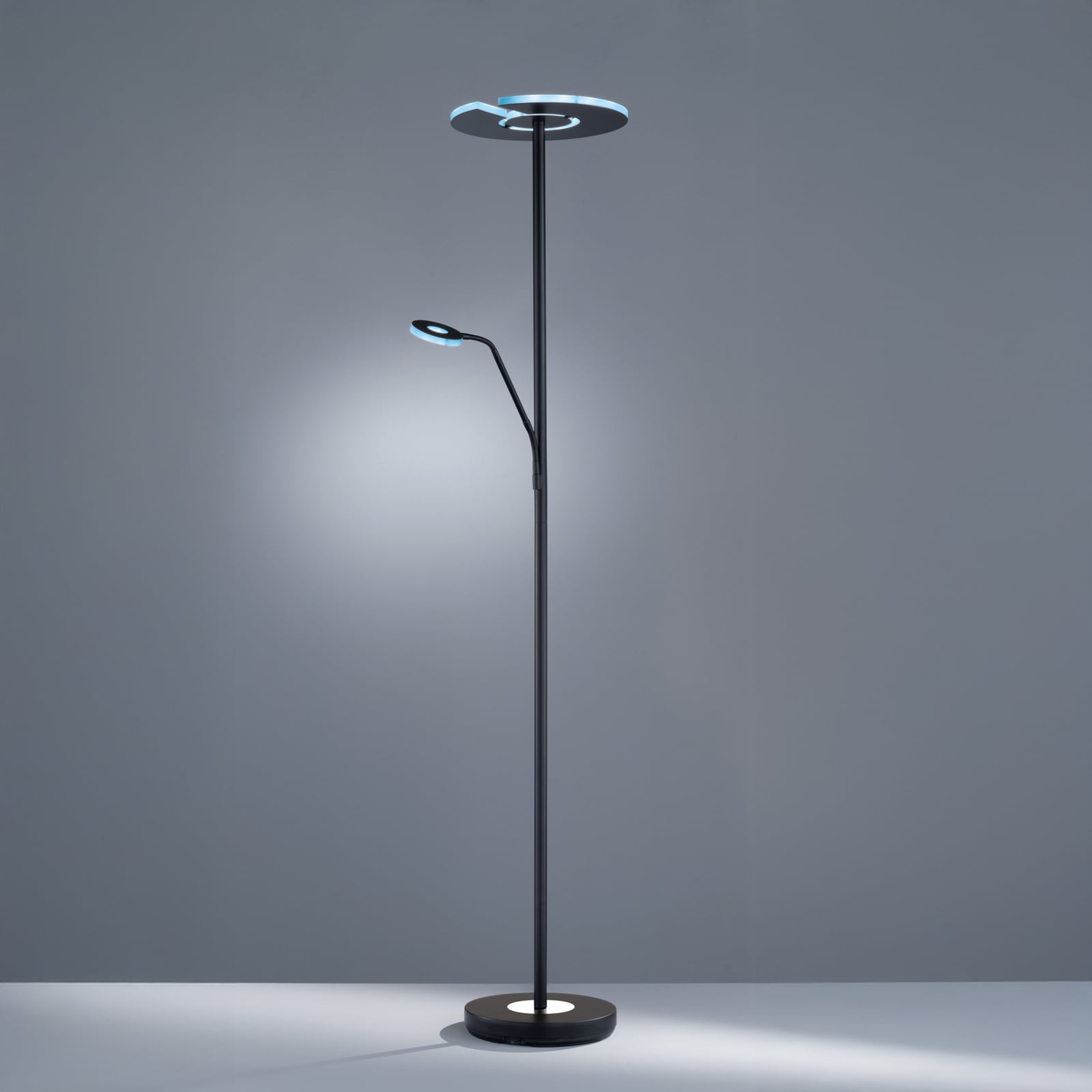Detalj av lesearm på LED gulvlampe Dent med lesearm CCT dimbar svart