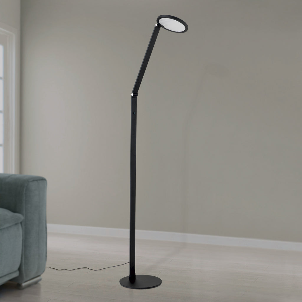 Detalj av touchdimmer på LED gulvlampe Fati svart
