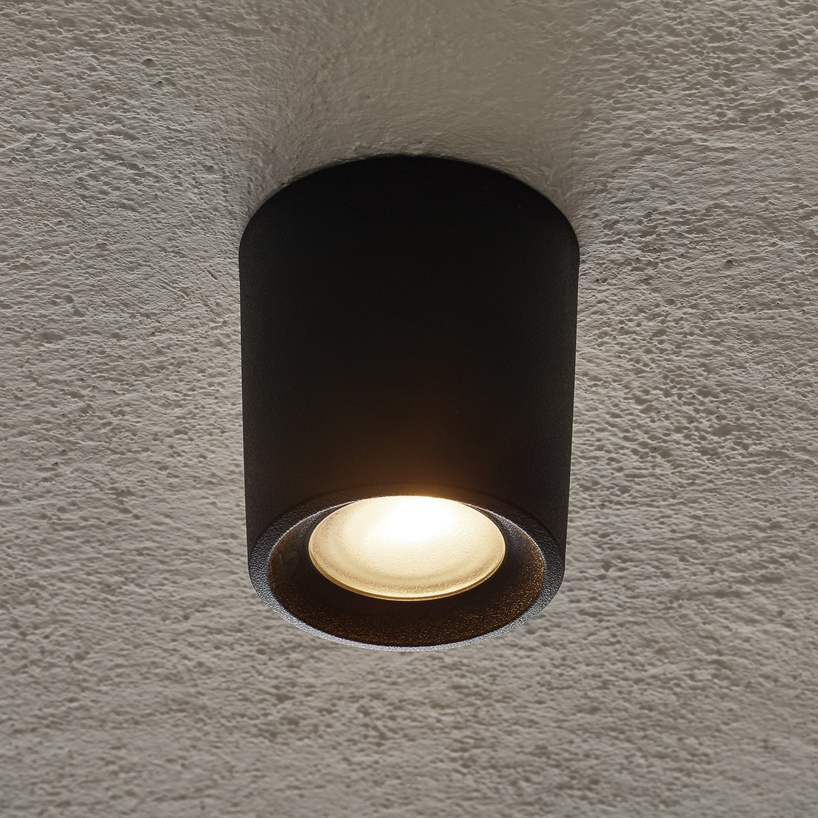 Downlight Livia svart forfra med GU10 LED