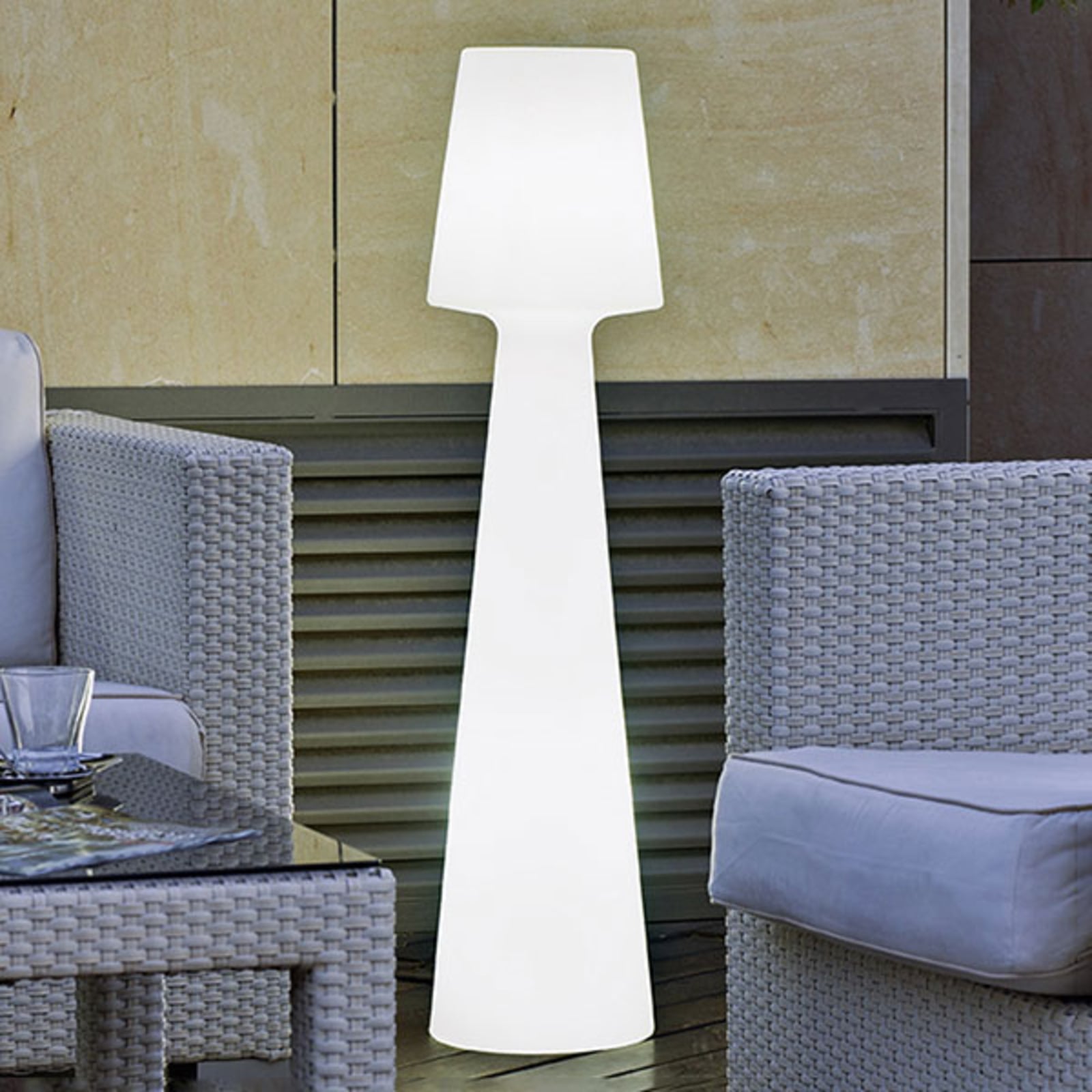 Gulvlampe Lola plast hvit varmhvit IP65 H110 cm front