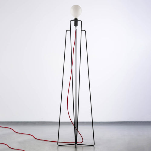 Gulvlampe Model M1 stål og opalglass svart E14 forfra