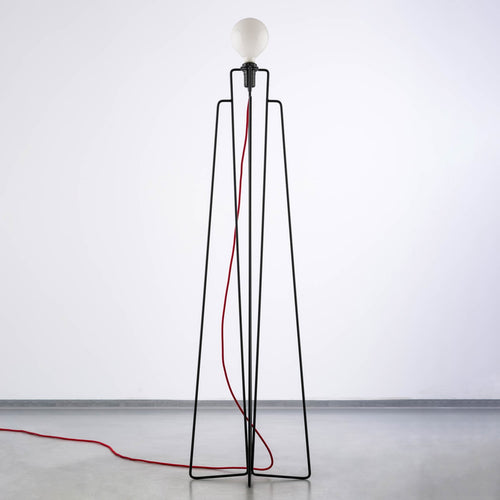 Gulvlampe Model M1 stål og opalglass svart E14 detalj av glasskjerm