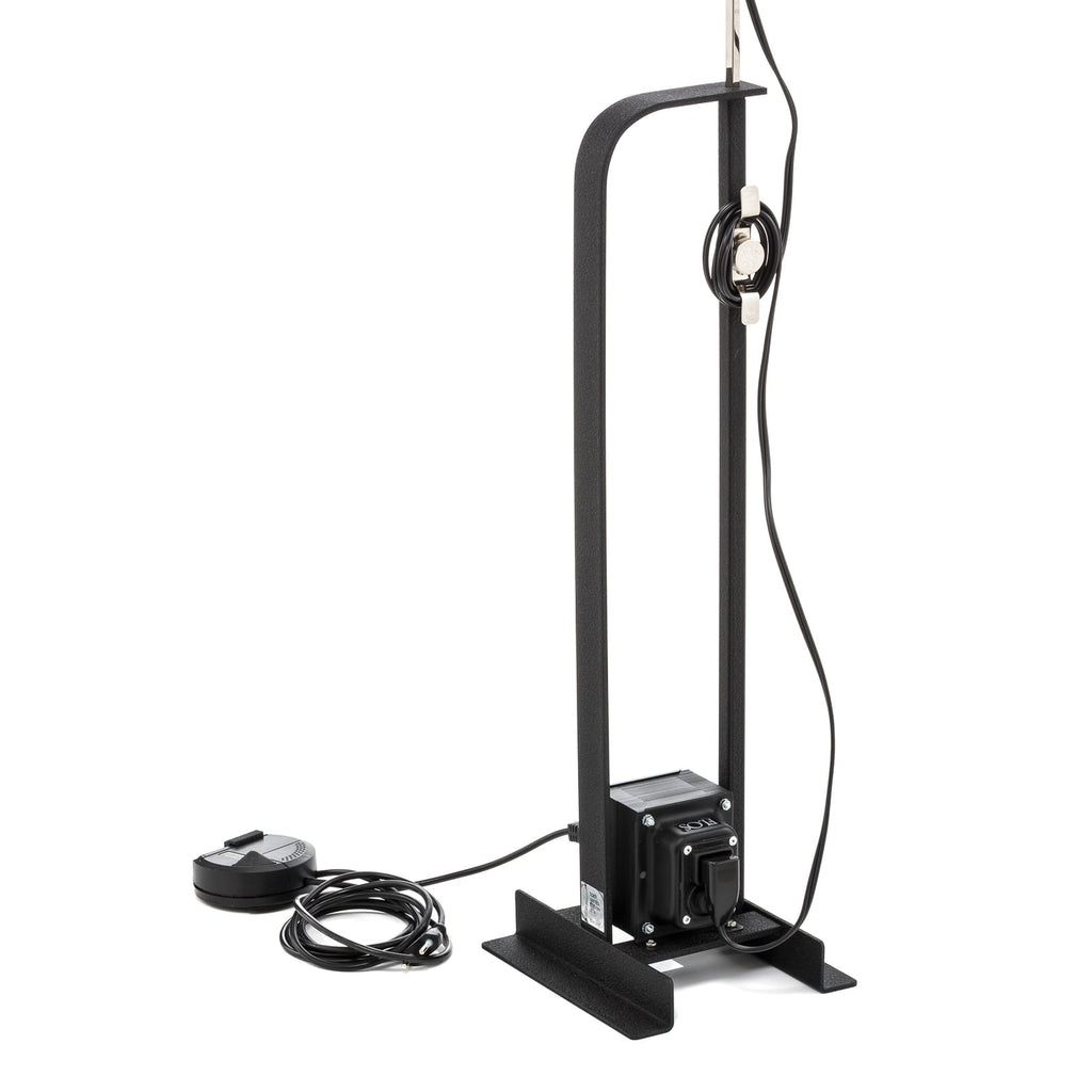 Gulvlampe Toio Limited Edition med LED-lyskilde