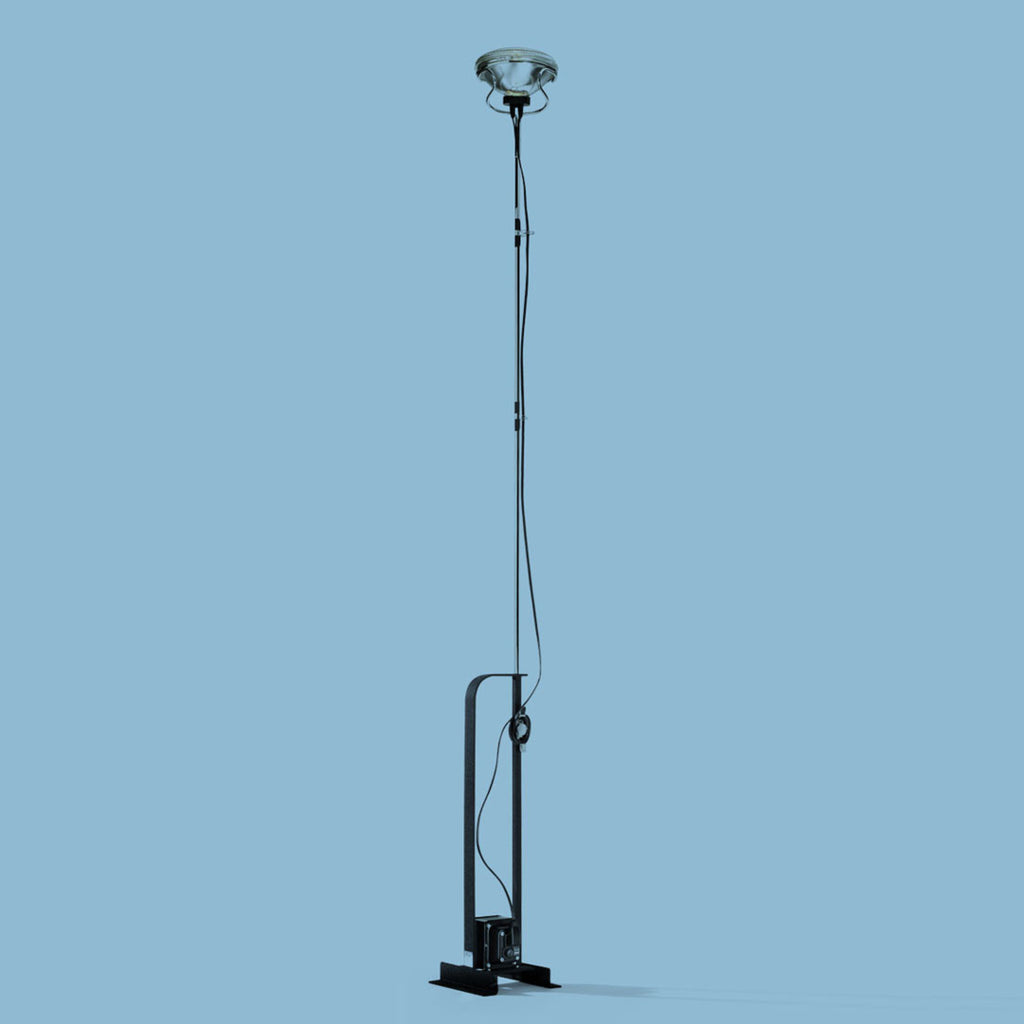 Gulvlampe Toio Limited Edition med svart matt finish