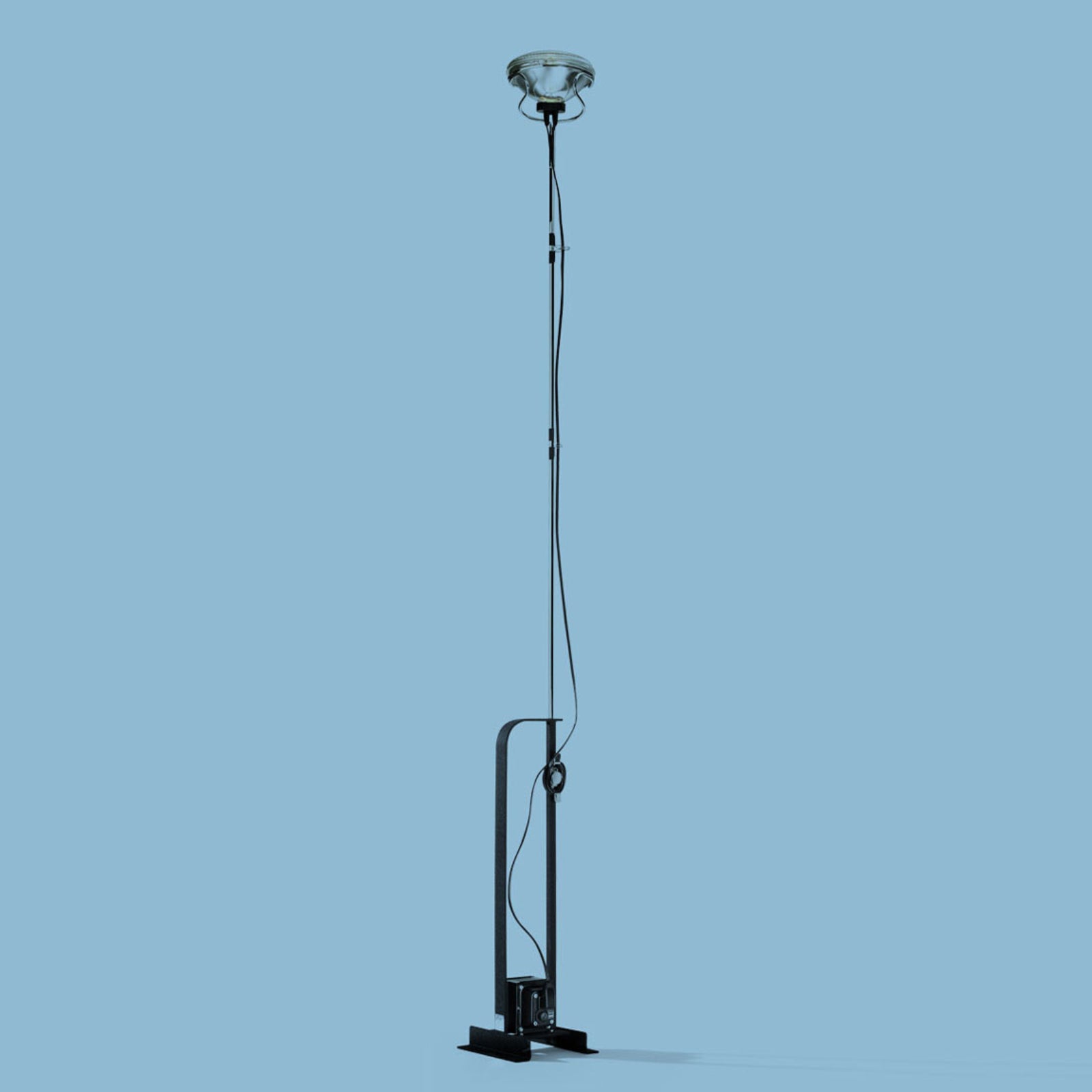 Gulvlampe Toio Limited Edition med svart matt finish