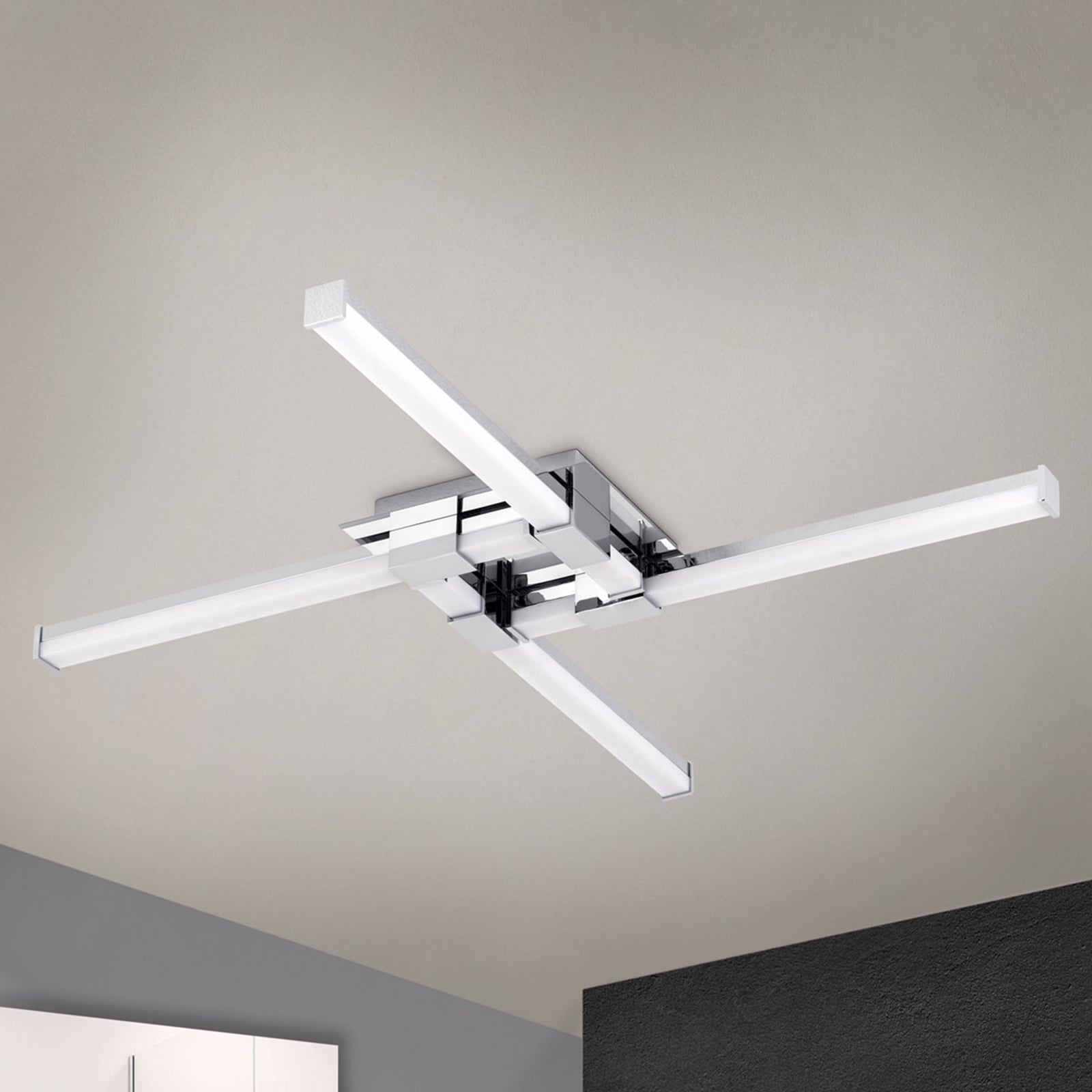 LED baderomslampe Argo 4-lys krom/hvit IP44 detalj