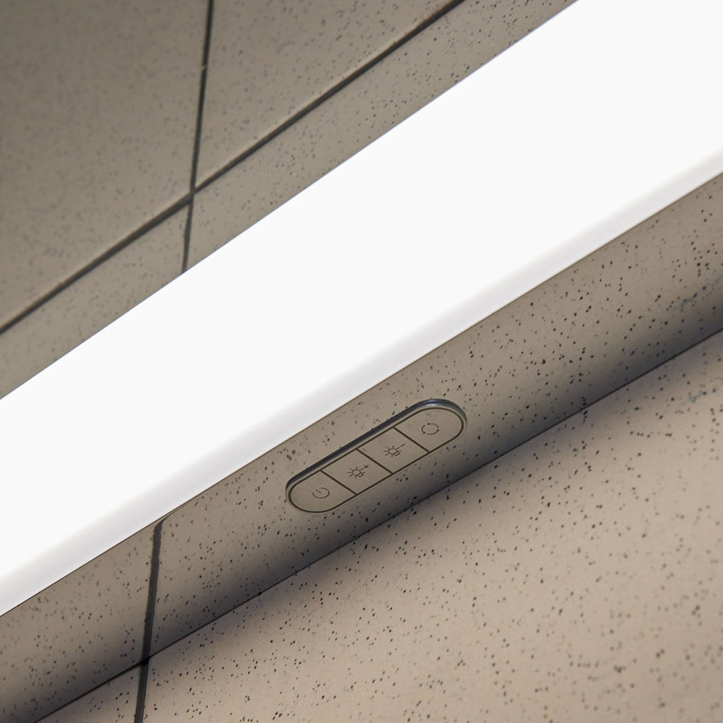 LED baderomslampe Jesko vegg dimbar CCT 33 cm IP44 sideprofil