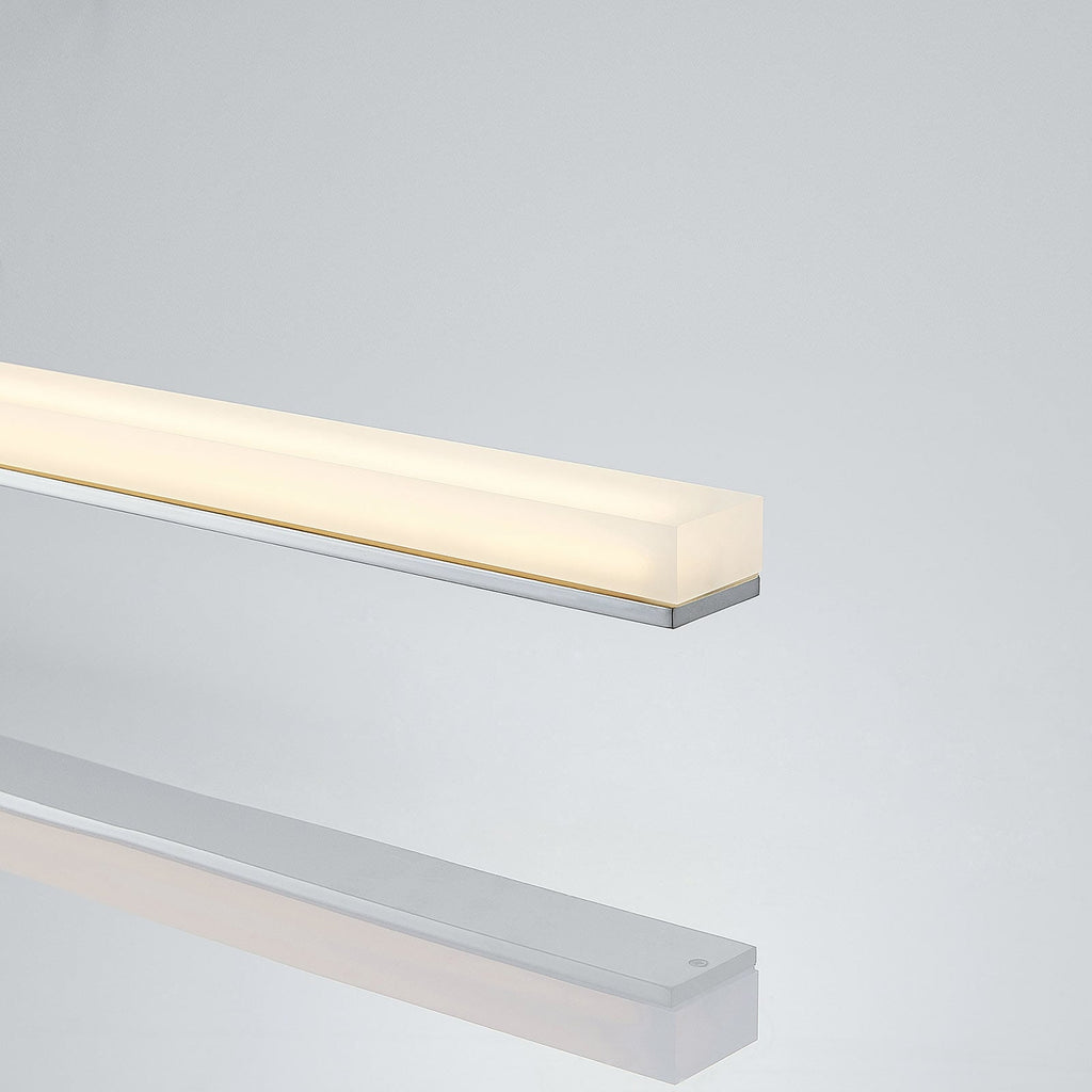 Sideprofil av LED baderomslampe Levke dimbar krom/hvit 116 cm