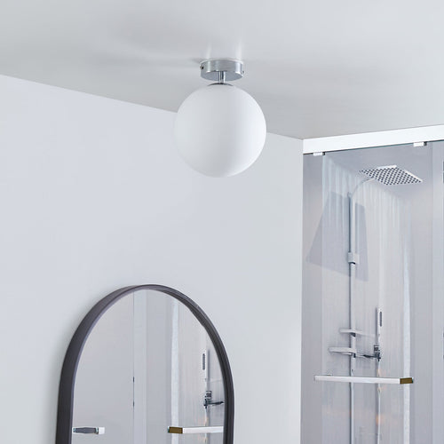 LED baderomslampe Maviris kuleformet glass bakside