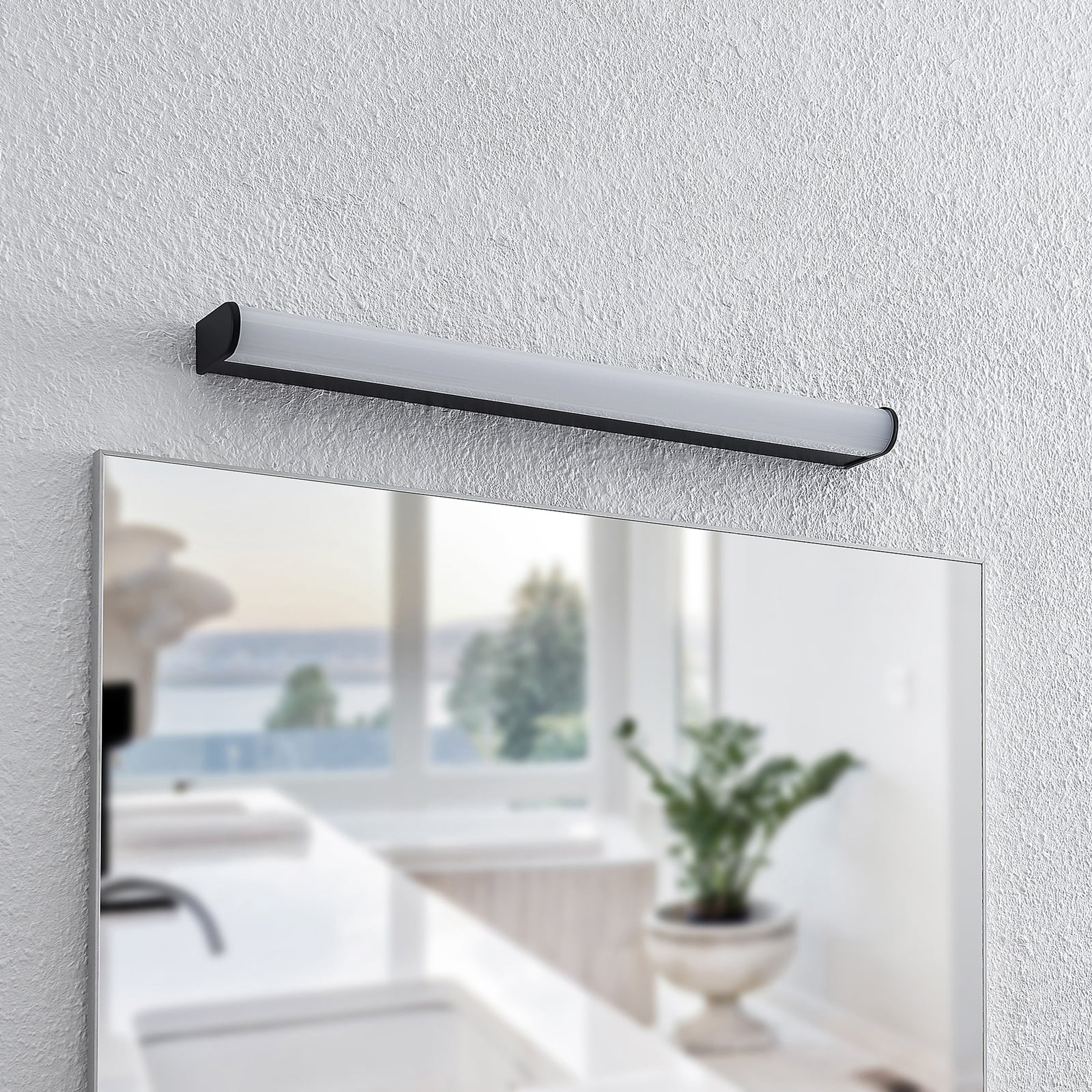 LED baderomslampe Ulisan rund svart 58,8 cm IP44 varmhvit bakside