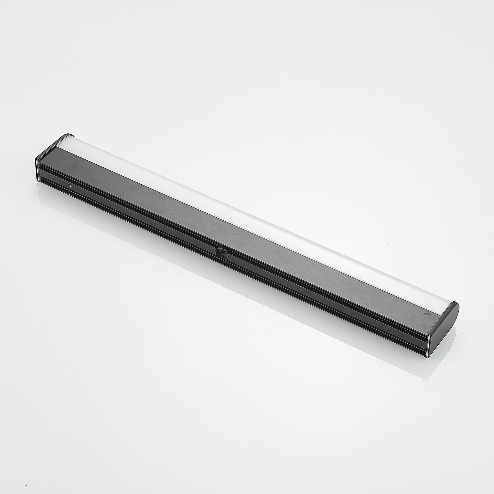 LED baderomslampe Ulisan rund svart 58,8 cm IP44 varmhvit lysdetalj