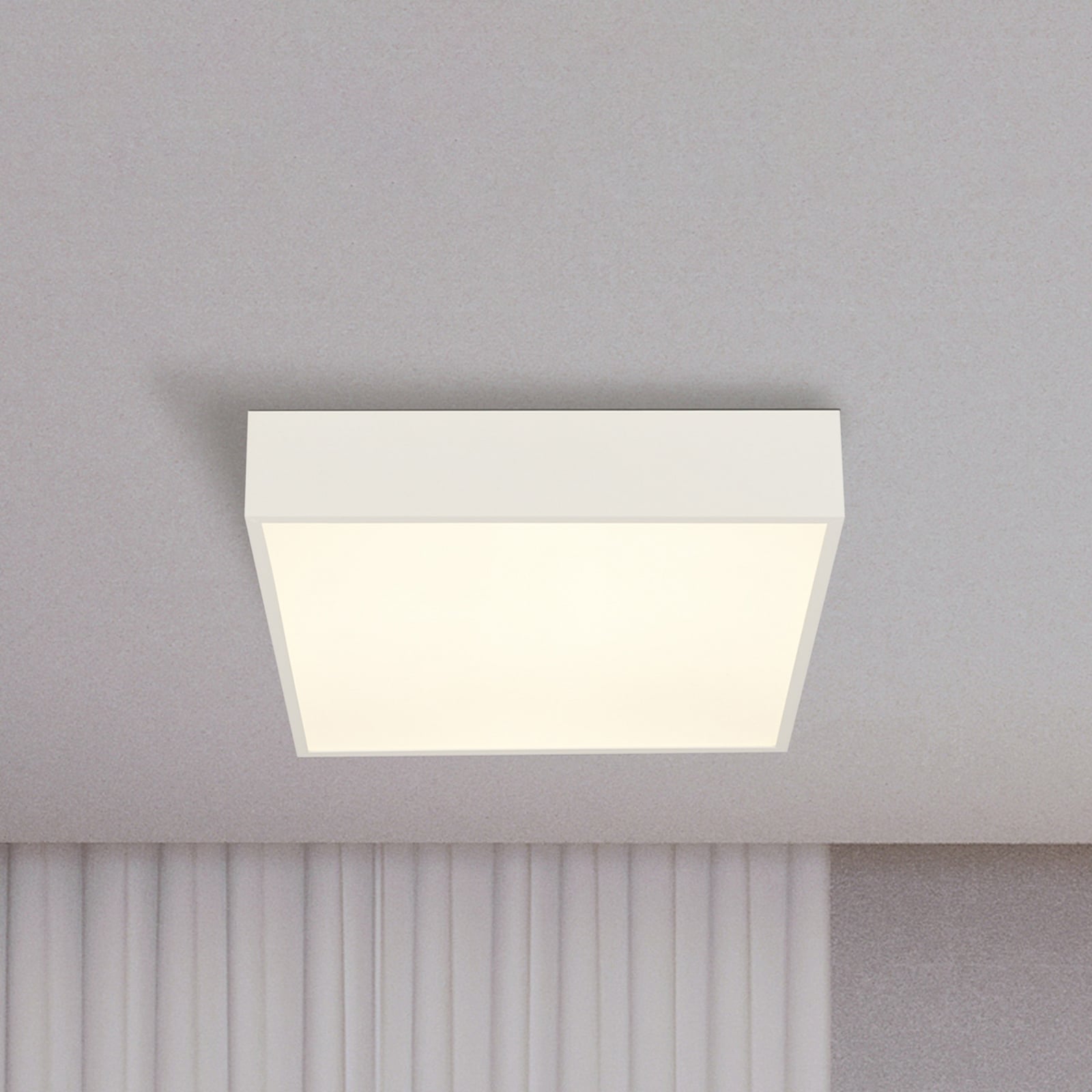 LED baderomslampe Zeus kvadratisk hvit 30x30 cm IP44 forfra