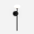 LED baderomsvegglampe Bloom svart opalglass IP44 H45 cm forfra