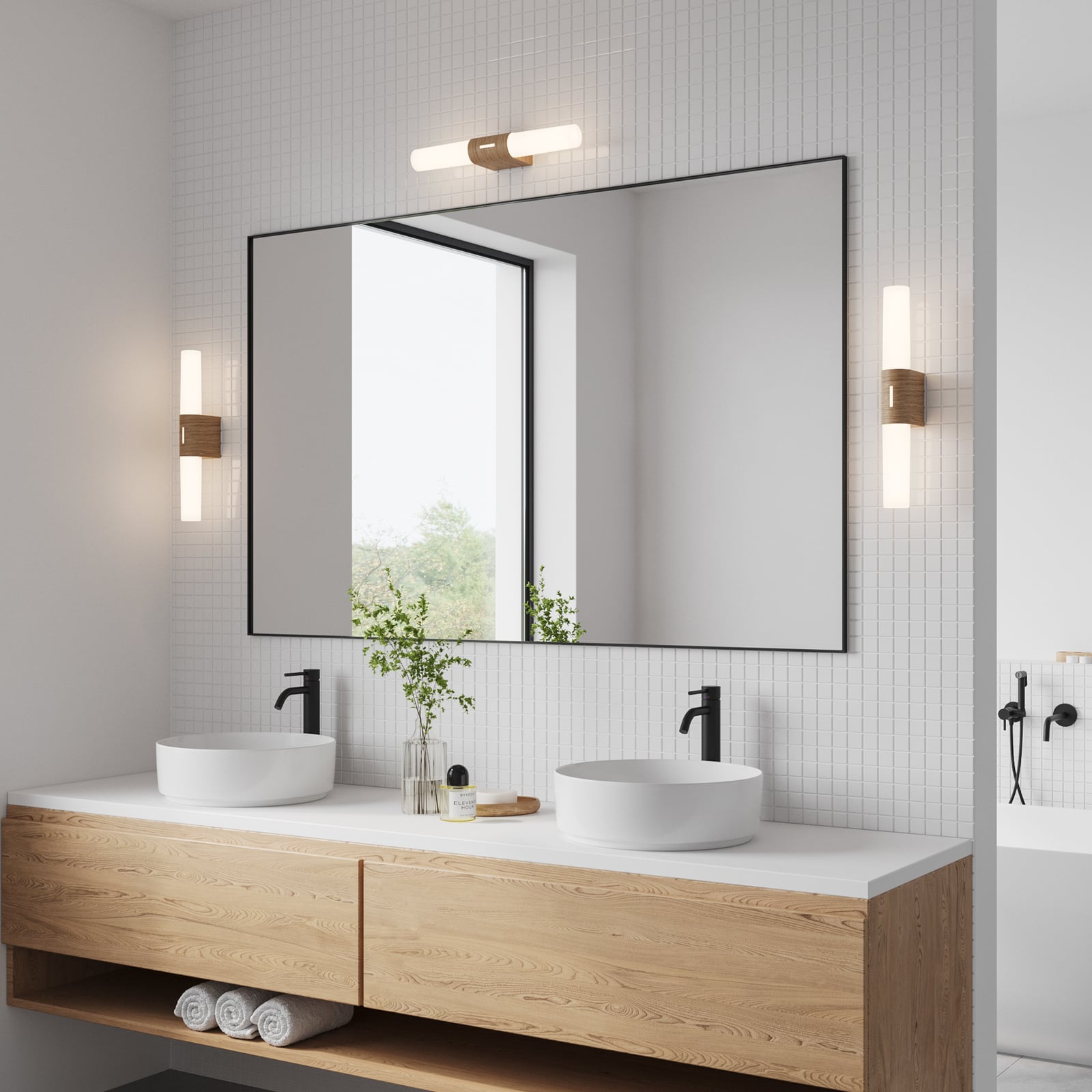 Detalj av LED baderomsvegglampe Helva Double Basic tredekor IP44
