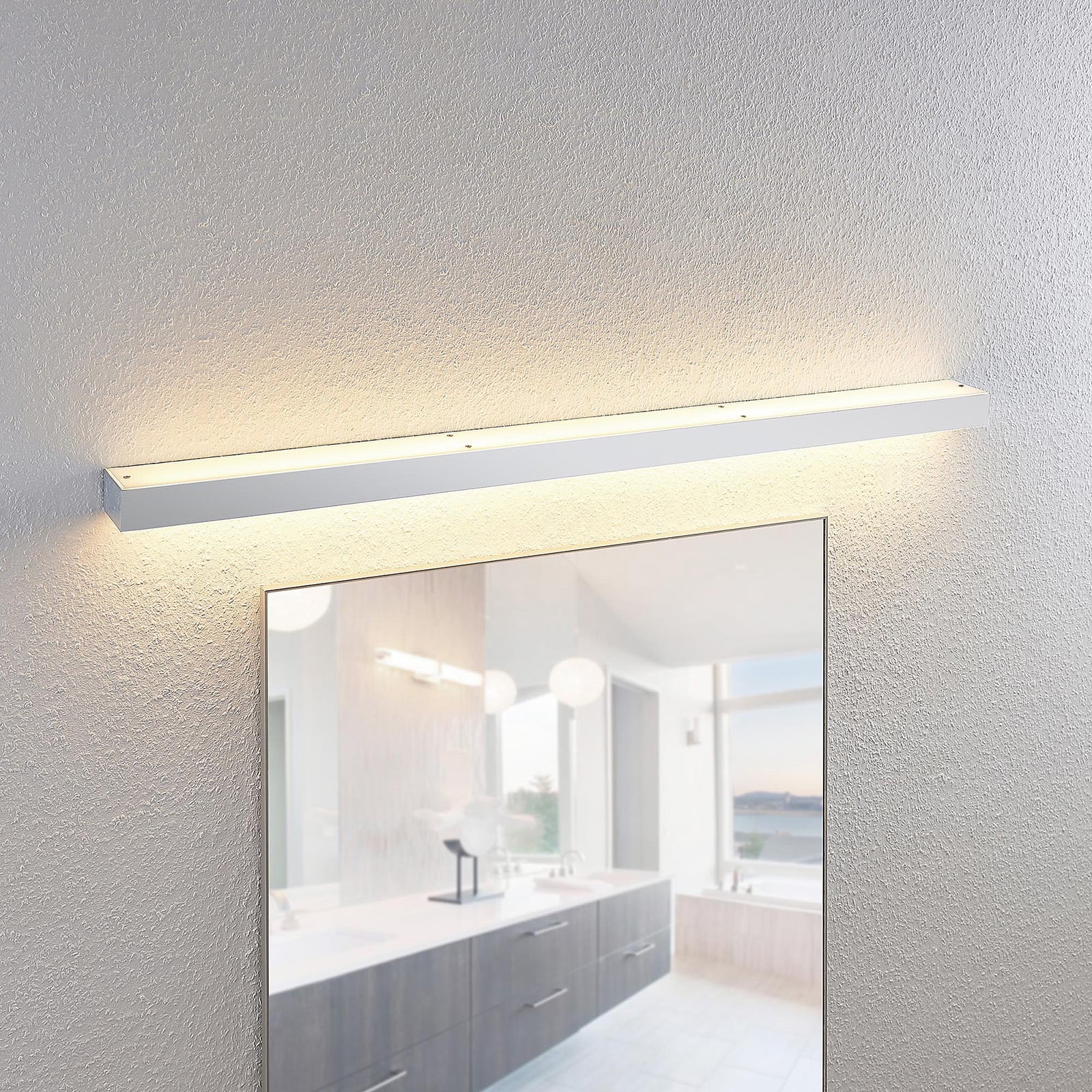 LED baderomsvegglampe Layan 120 cm krom bakside