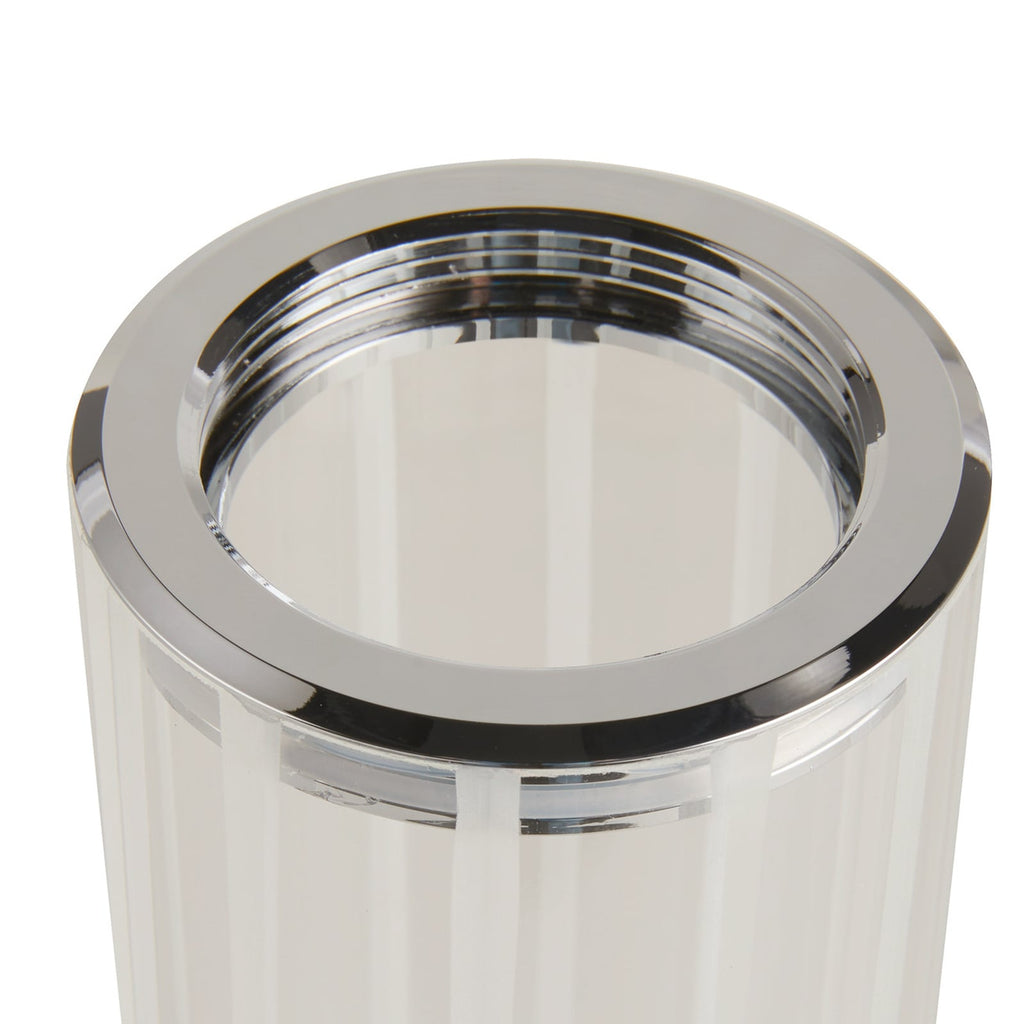 LED baderomsvegglampe Lygant single krom aluminium IP44 montert på baderomsvegg