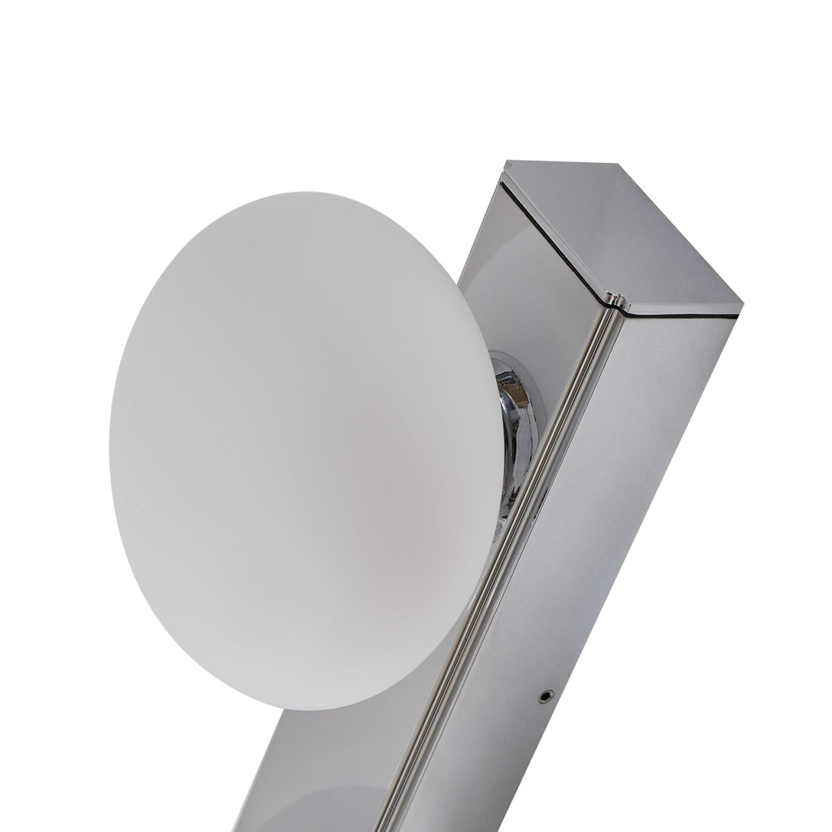 LED baderomsvegglampe Myrra 4-lys glass krom 60 cm detalj av kromfinish