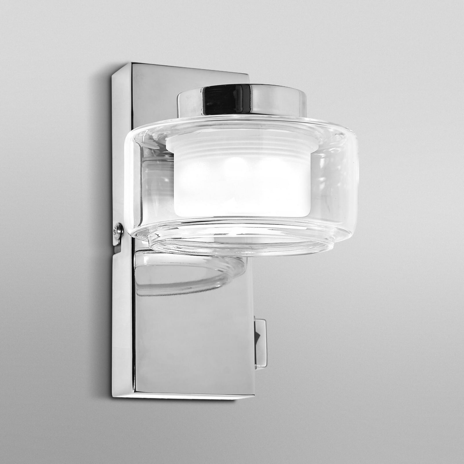 Detalj av LED baderomsvegglampe ORBIS FLAME krom glass IP44 CCT