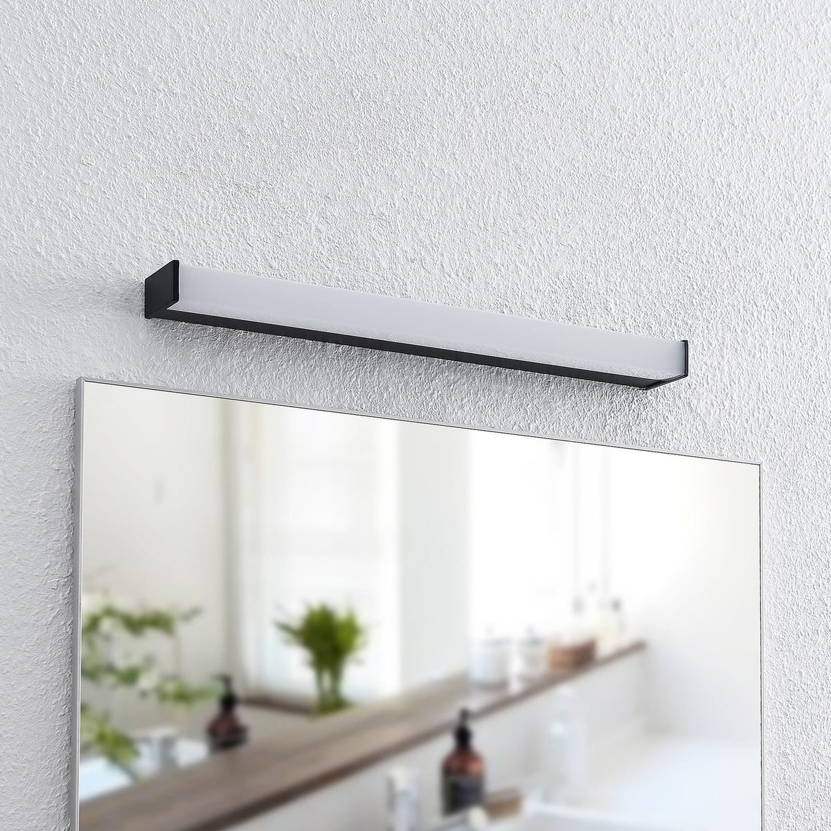 LED baderomsvegglampe Ulisan svart/hvit bakside