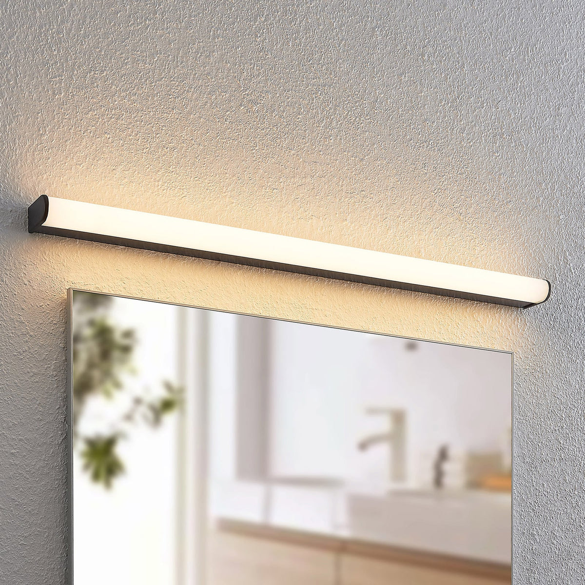 LED baderomsvegglampe Ulisan svart hvit forside