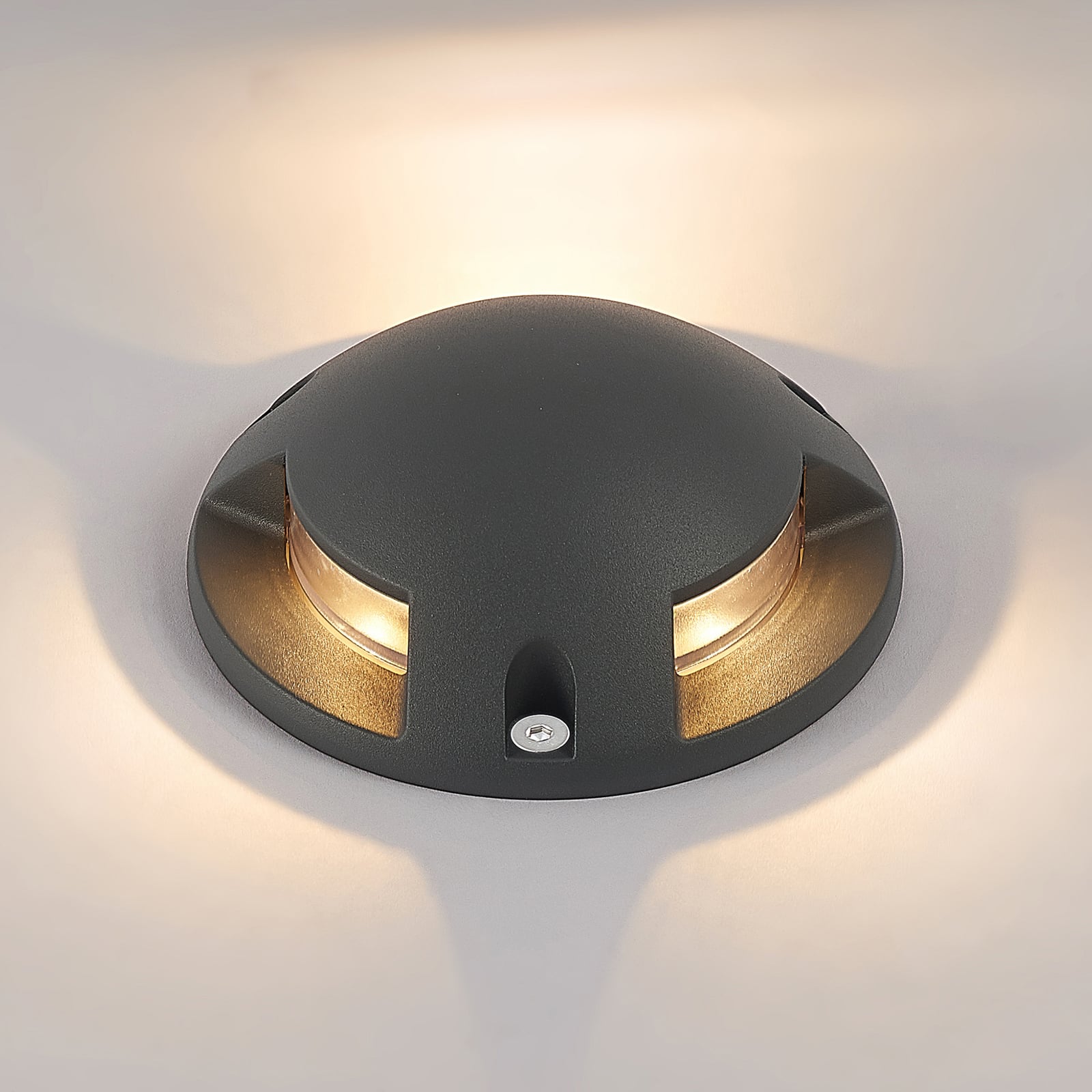 LED bakkespot Huban 3-lys aluminium Ø15 cm detalj av lampe