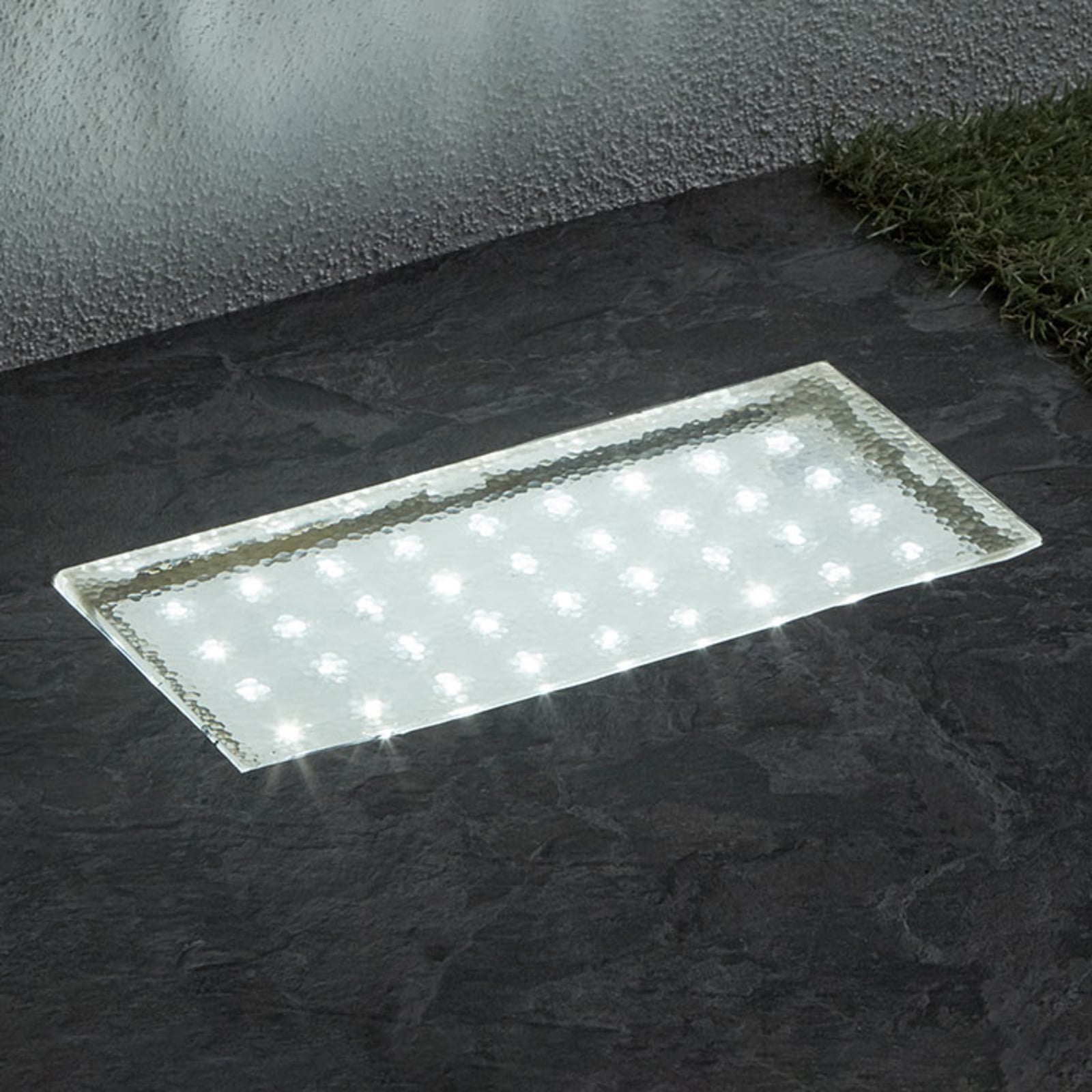 LED bakkespot rektangulær hvit 20 cm IP68 - Searchlight forfra