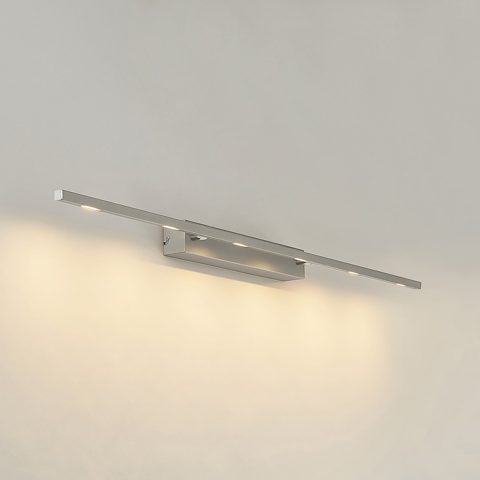 LED bildelampe Alexis dimbar matt nikkel 118 cm monteringsdetalj