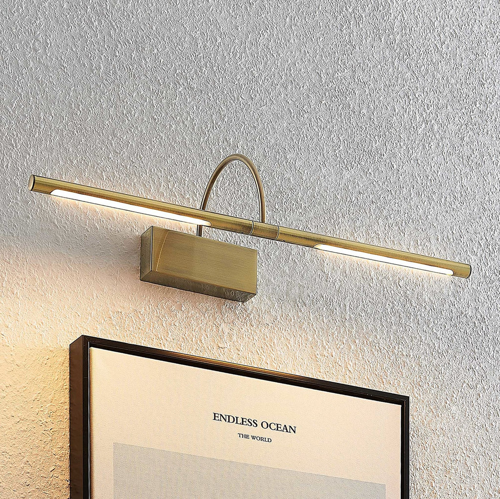 LED bildelampe Fehmke messingfarget 52 cm aluminium forfra