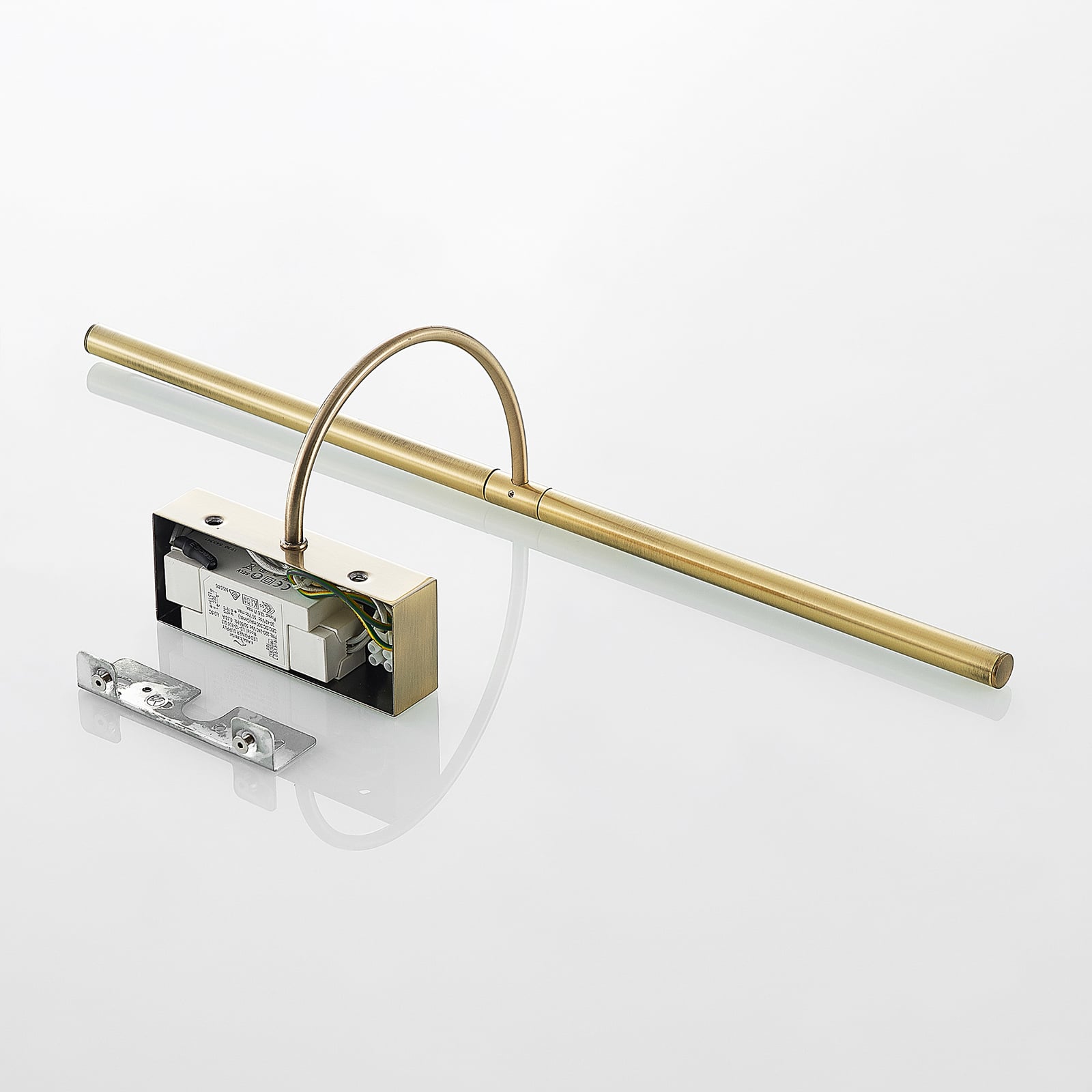 LED bildelampe Fehmke messingfarget 52 cm aluminium - Lucande