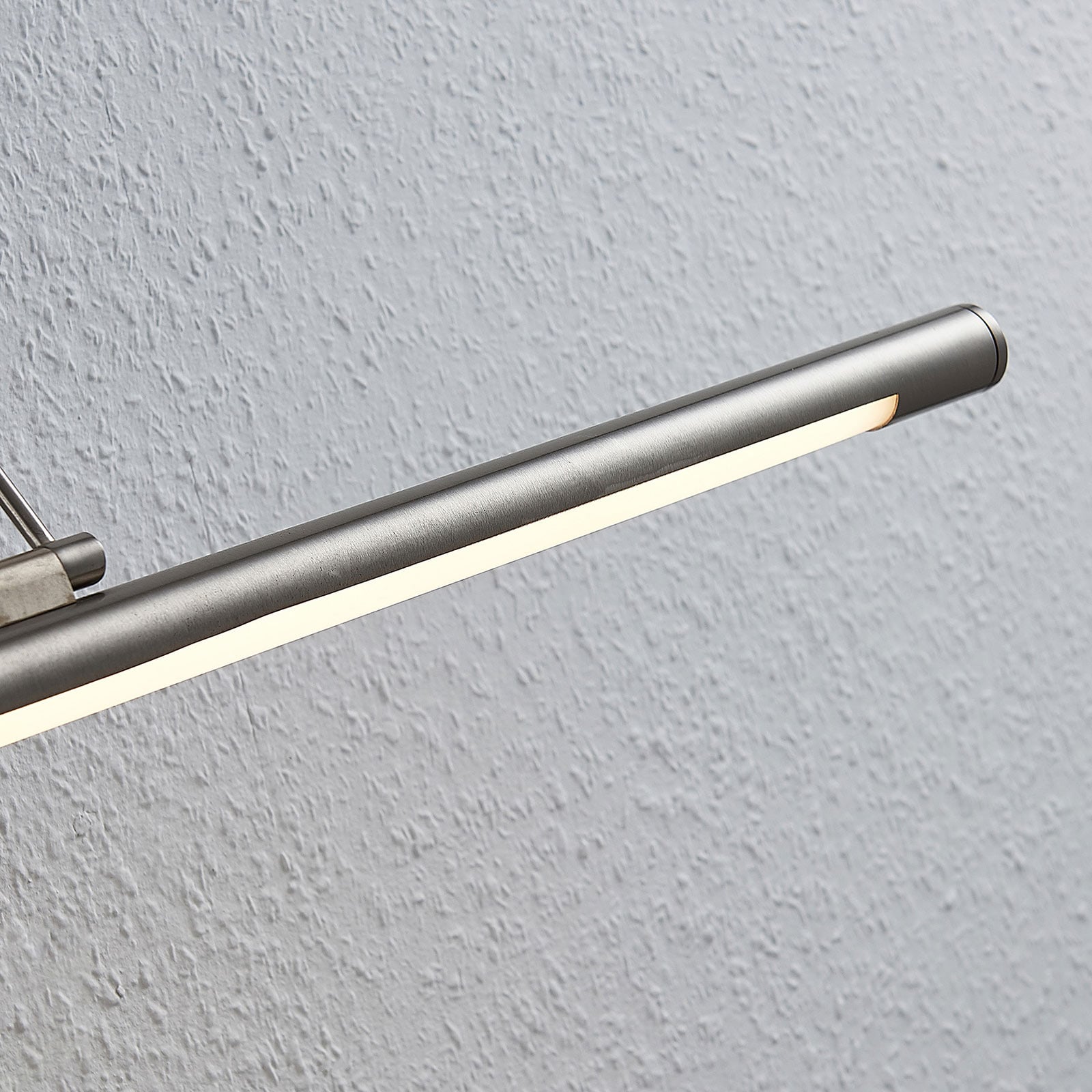 LED bildelampe Mailine nikkel med bryter og armdetalj