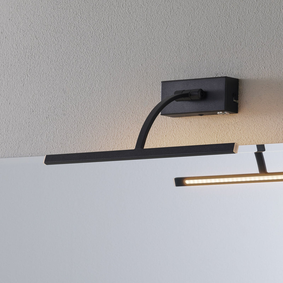 LED bildelampe Matisse dimbar svart 34 cm forfra