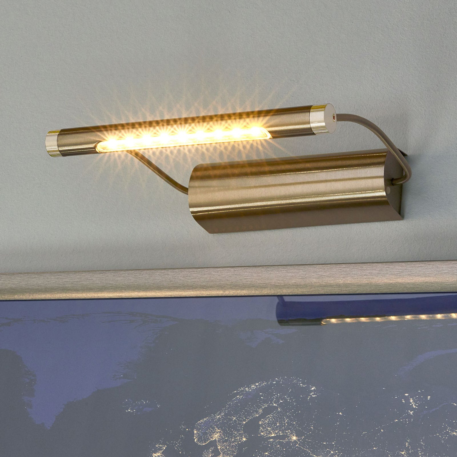 LED bildelampe Tommy batteridrevet messing 21 cm forfra